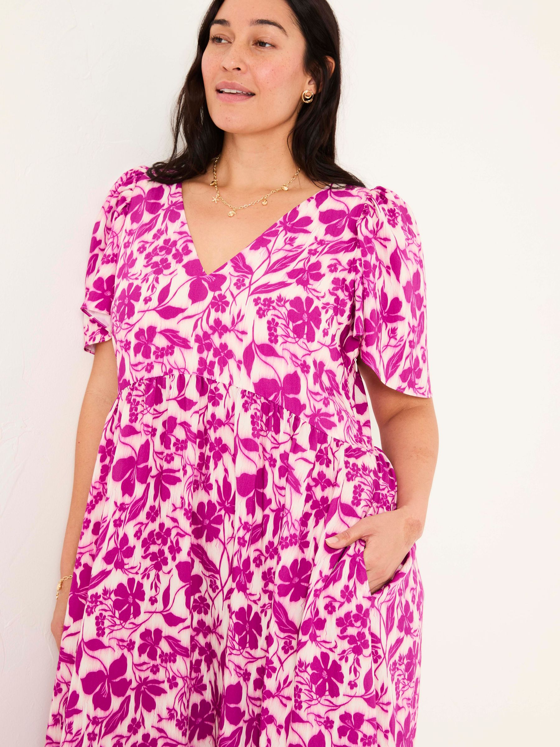 Marlowe Purple Gathered Sleeve Printed Dress - Image 12 of 14