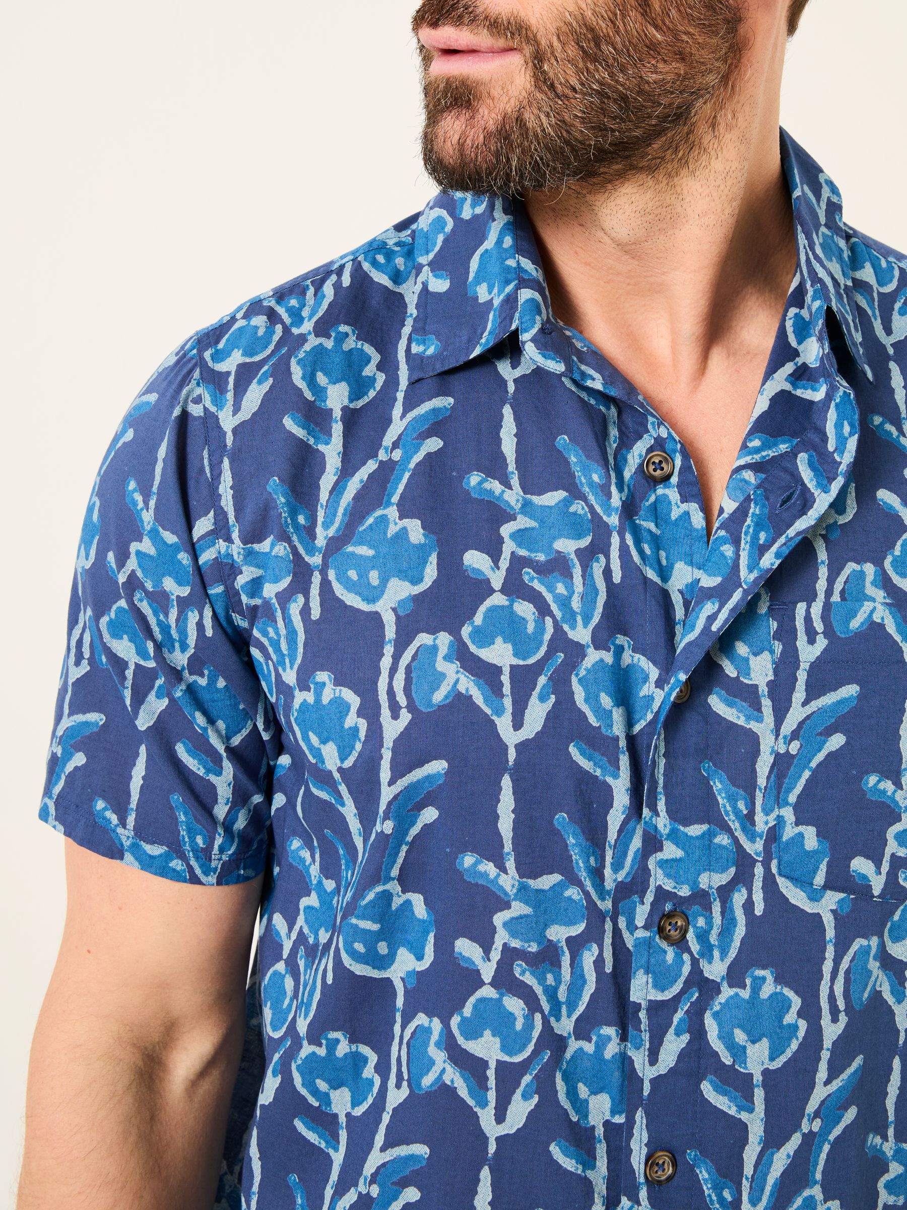 Blue Short Sleeve Sprig Print 100% Cotton Shirt - Image 5 of 7