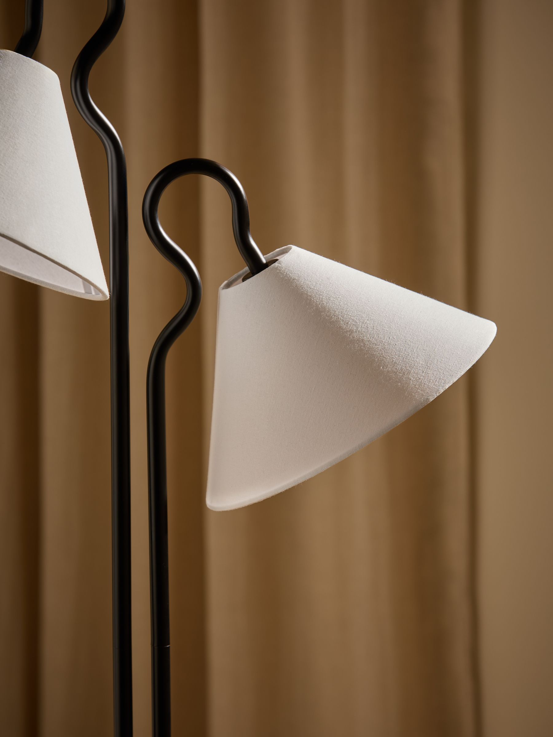 Madelyn Floor Lamp in Black - Image 4 of 6