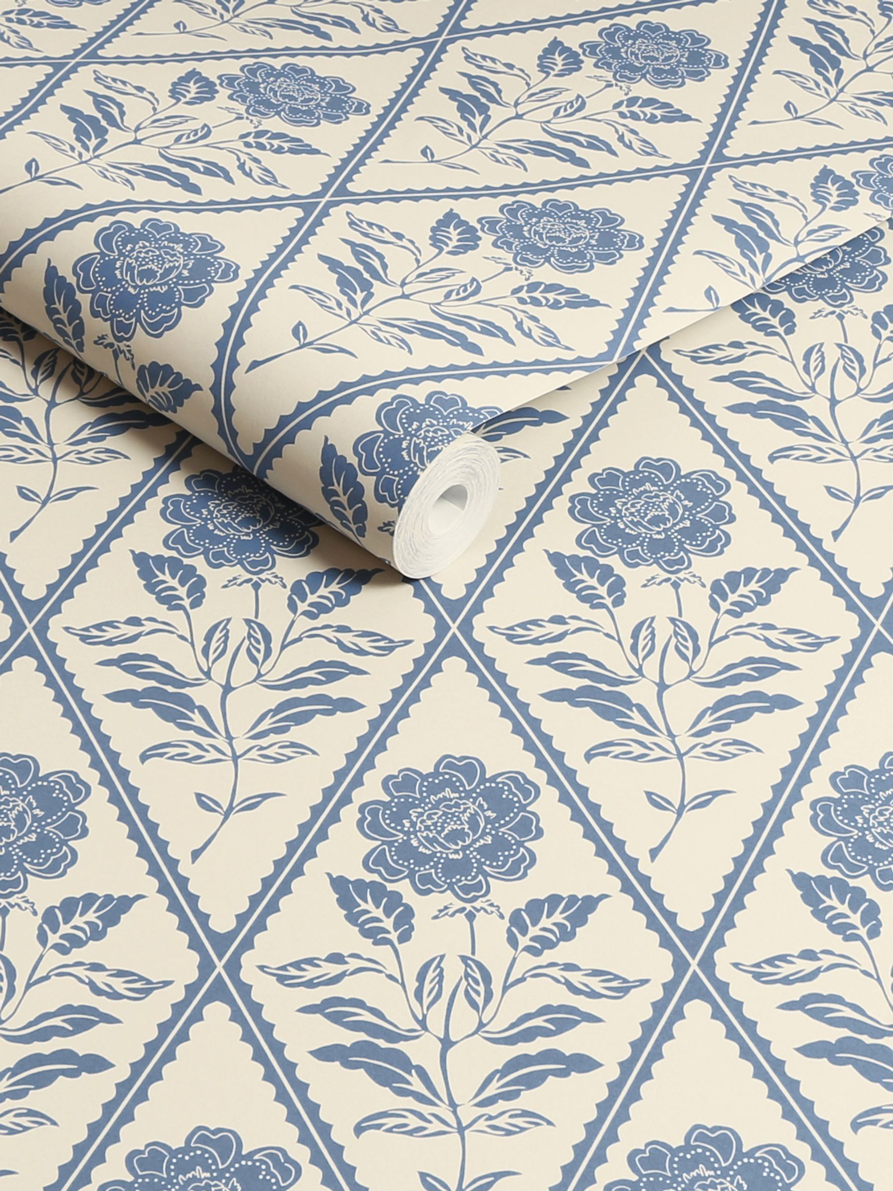 Cream or Blue Juliette Floral Print CreamBlue A4 Wallpaper Sample - Image 3 of 4