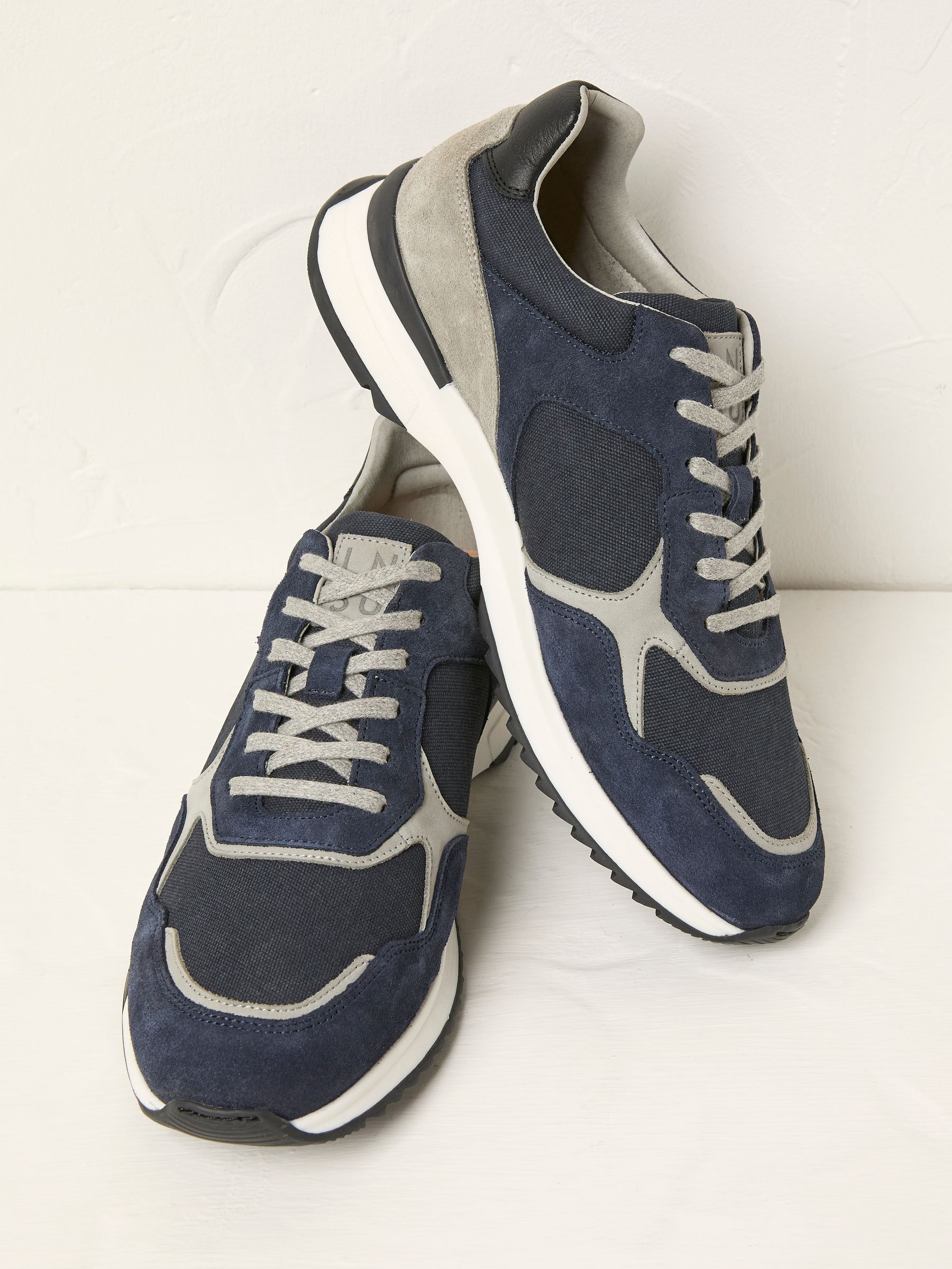 Hudson Navy Runner Trainer - Image 2 of 3