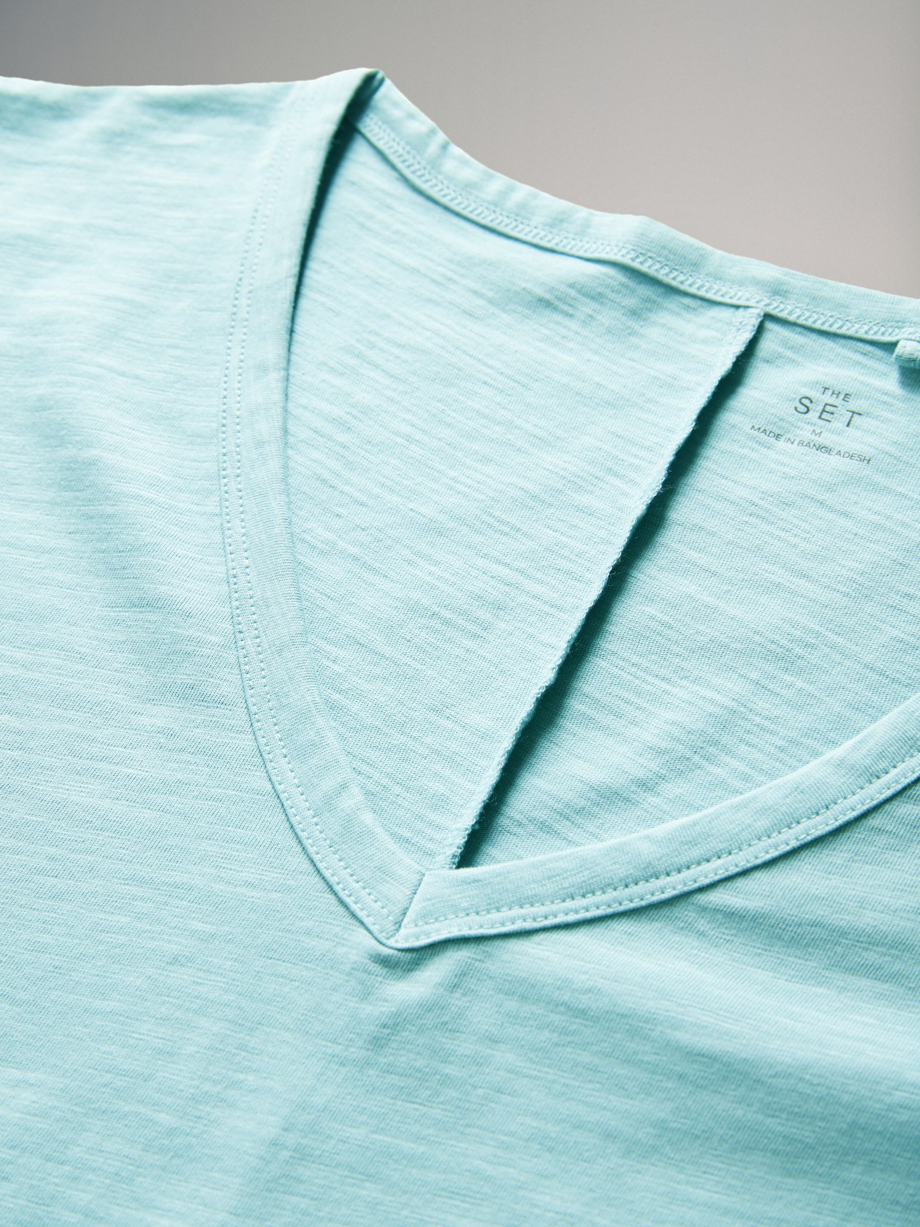3 Pack V-Neck T-Shirts - Image 6 of 6 3 Pack V-Neck T-Shirts - Image 6 of 6