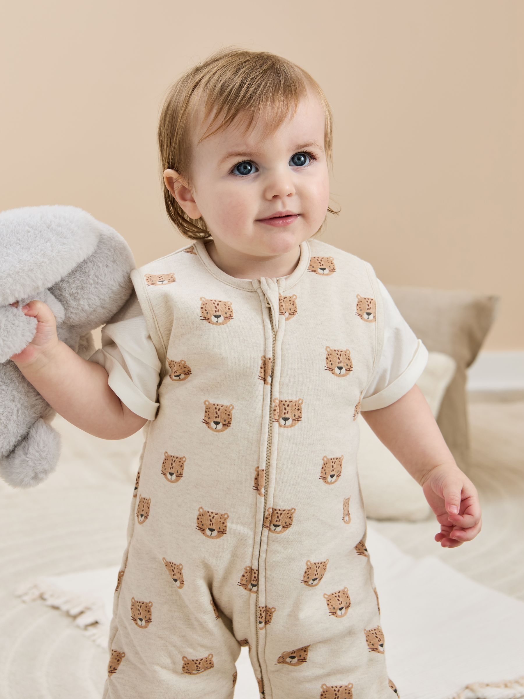 Neutral 1.5 Tog Snuggler - Image 2 of 6