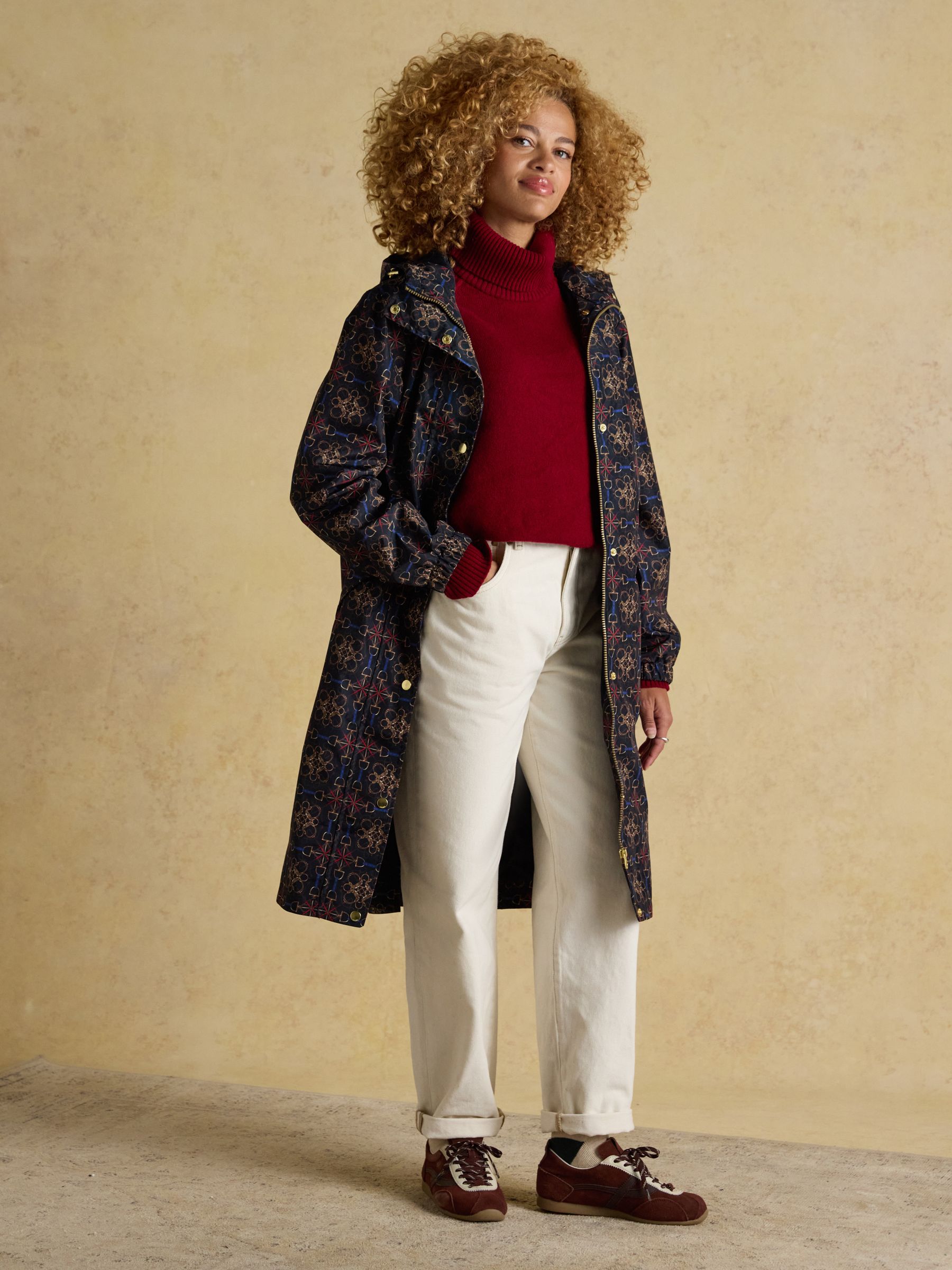 Holkham Navy Horse Tack Waterproof Packable Raincoat With Hood - Image 4 of 11