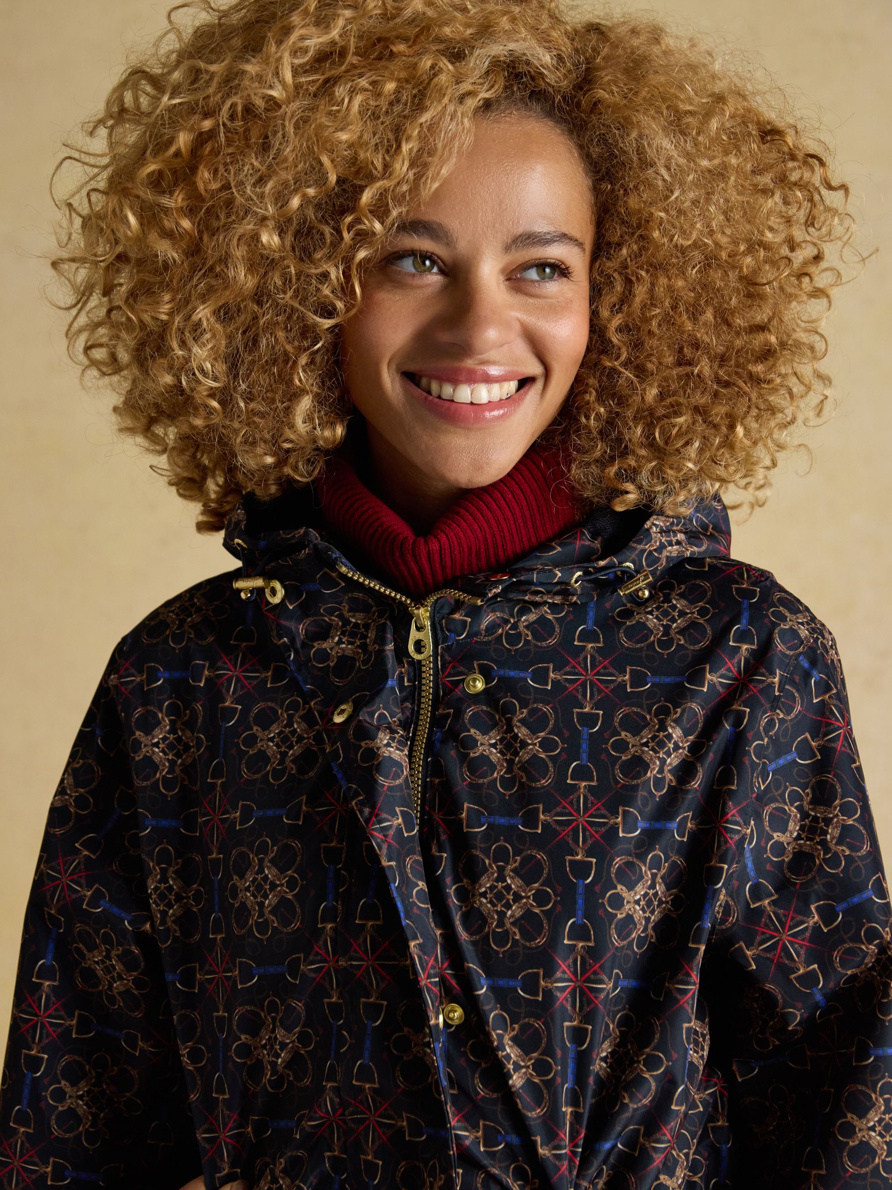 Holkham Navy Horse Tack Waterproof Packable Raincoat With Hood - Image 5 of 11