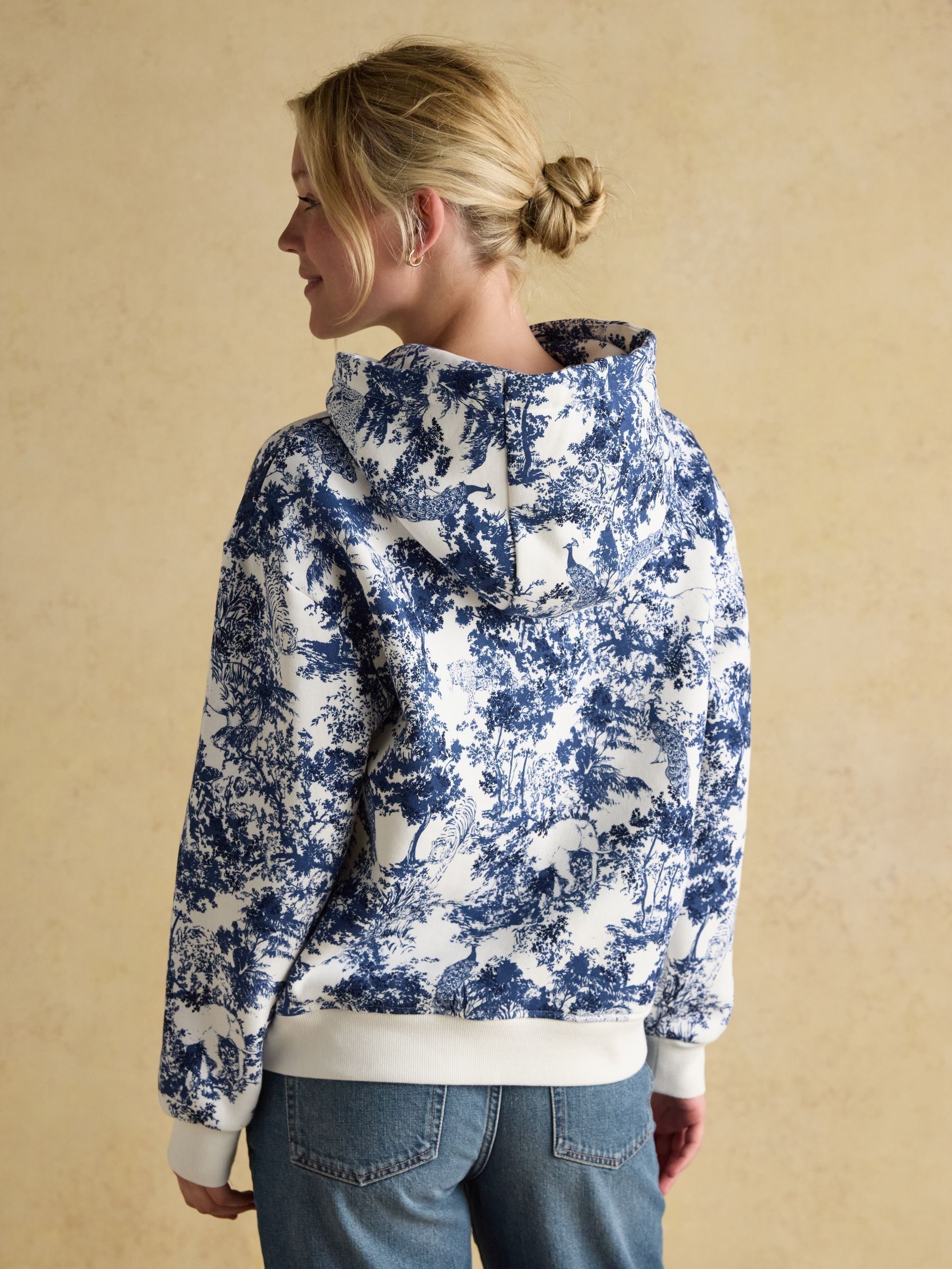 Milbourne Blue & Cream Safari Hoodie - Image 2 of 12