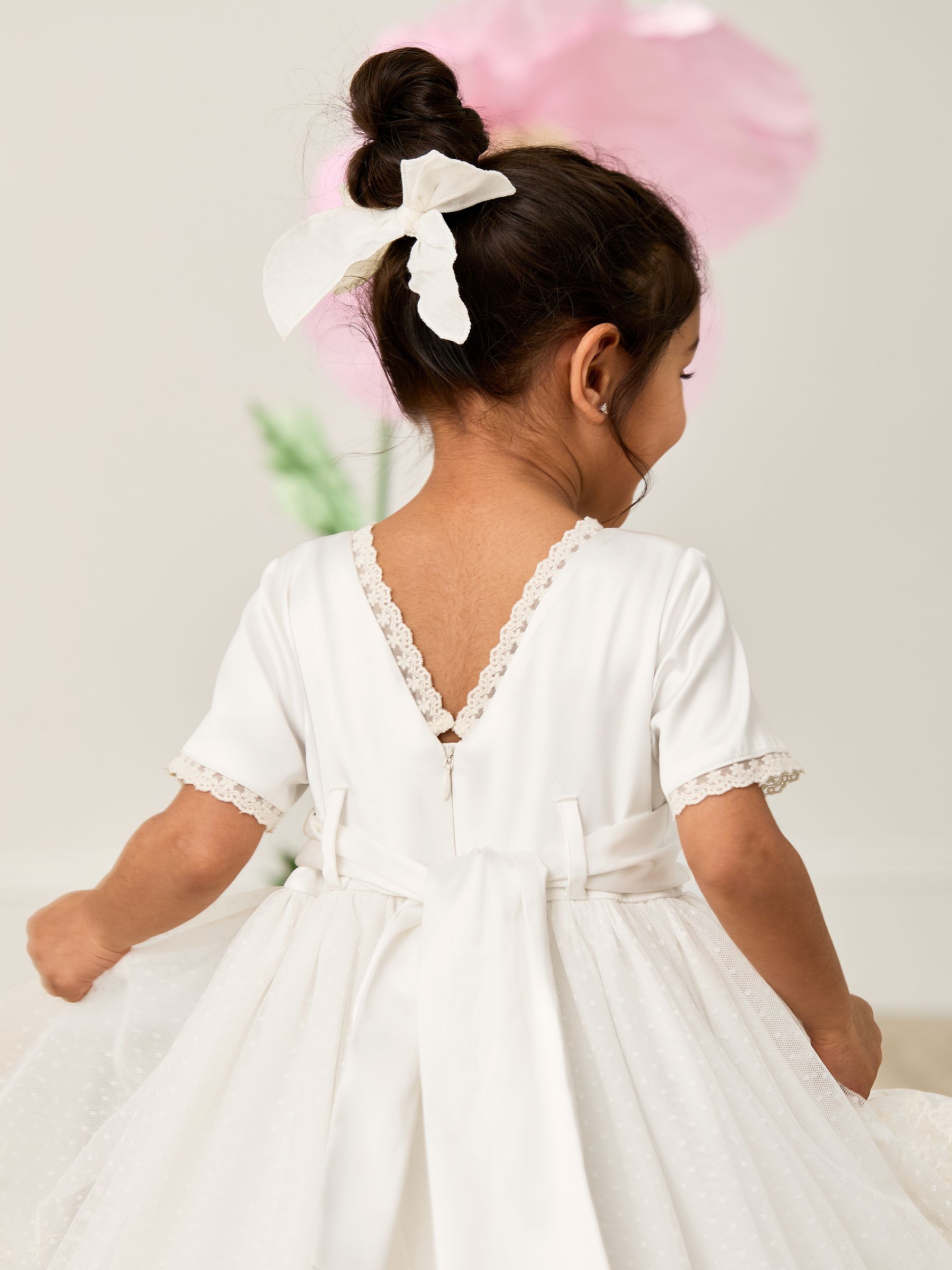Cream Ruffle Bow Clip - Image 4 of 7
