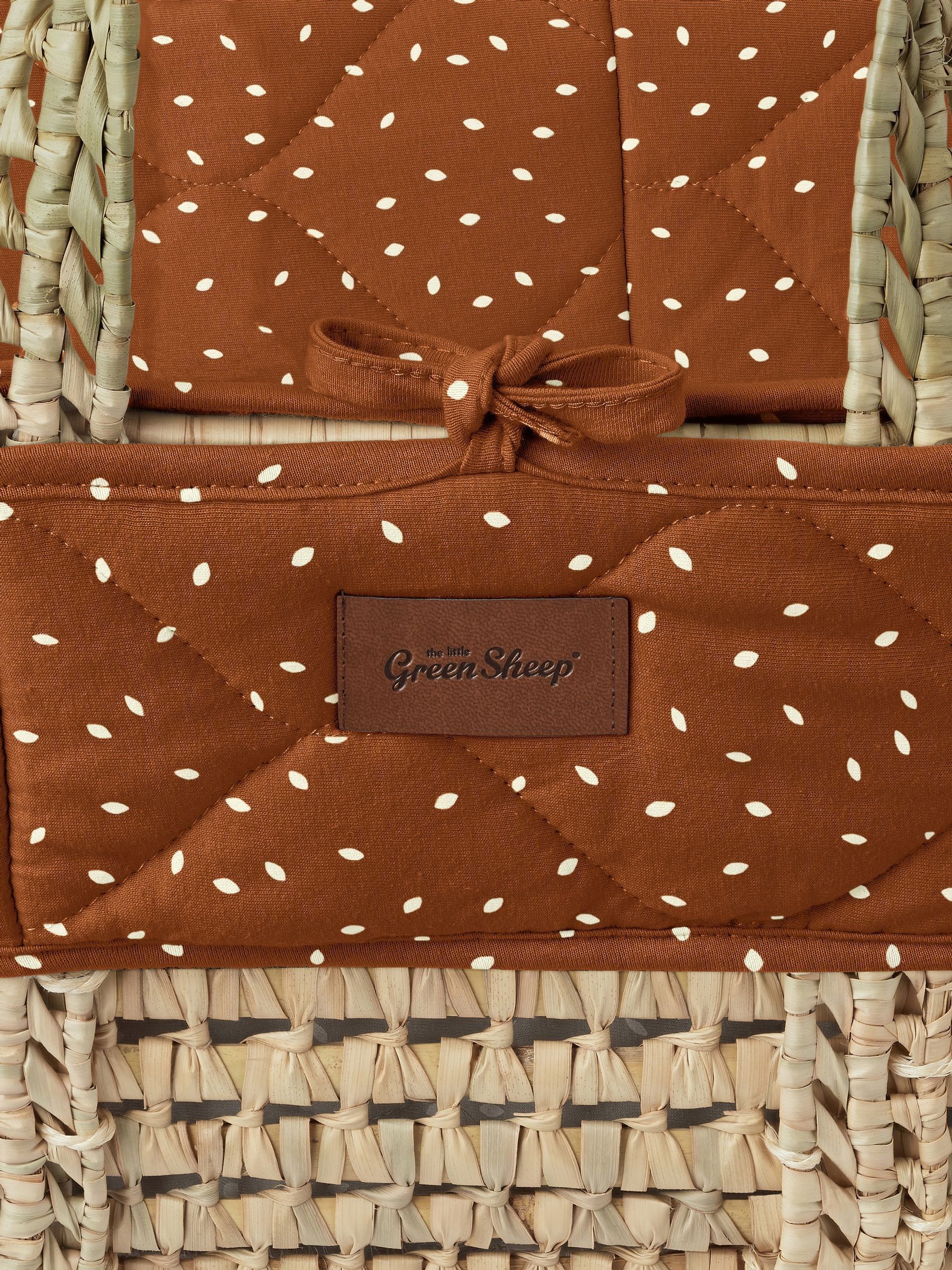 The Little Green Sheep Terracotta Rice Quilted Moses Basket & Mattress - Image 4 of 5
