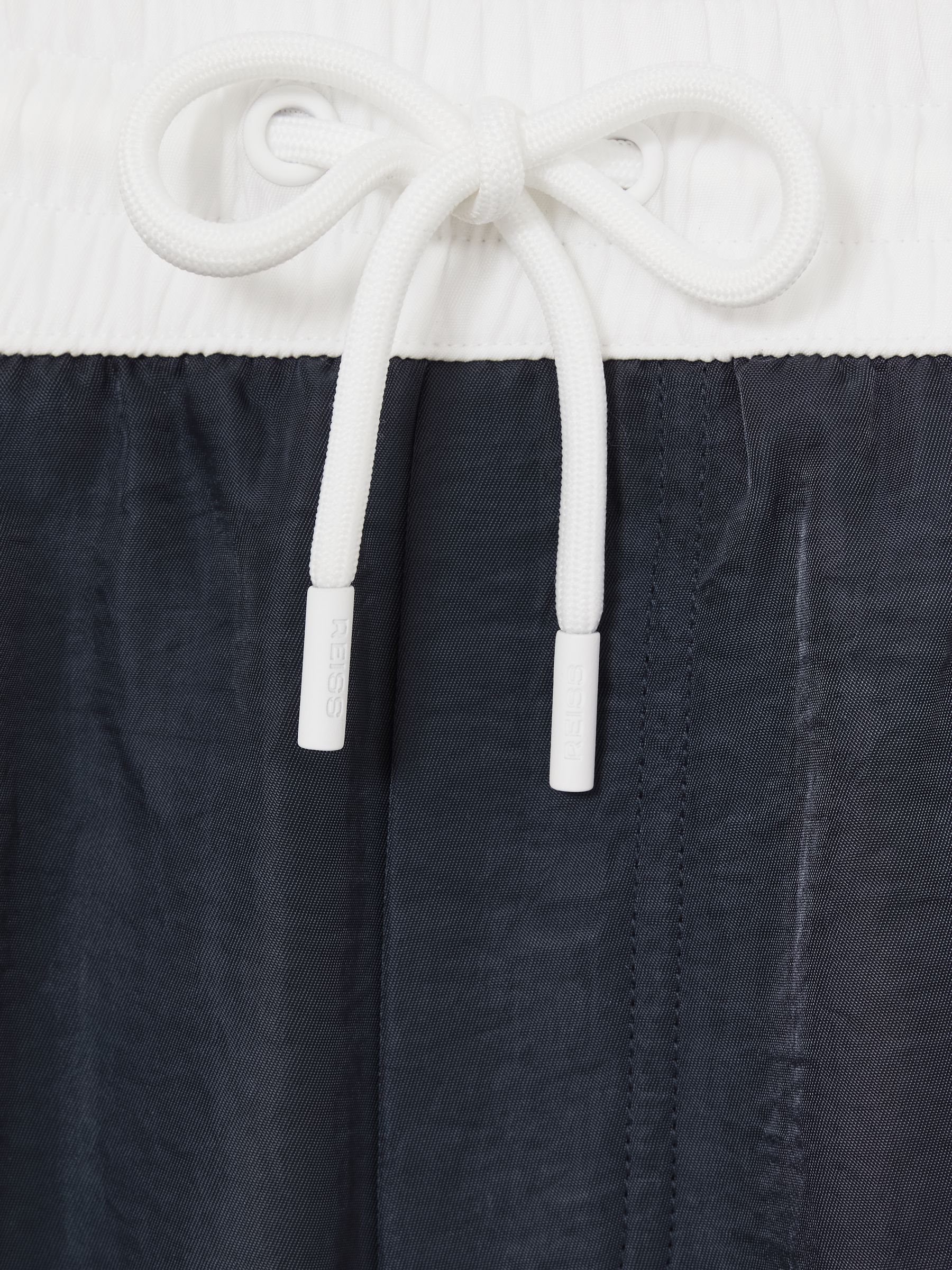 Colour-Block Piped-Trim Swim Shorts in Navy/White - Image 6 of 6