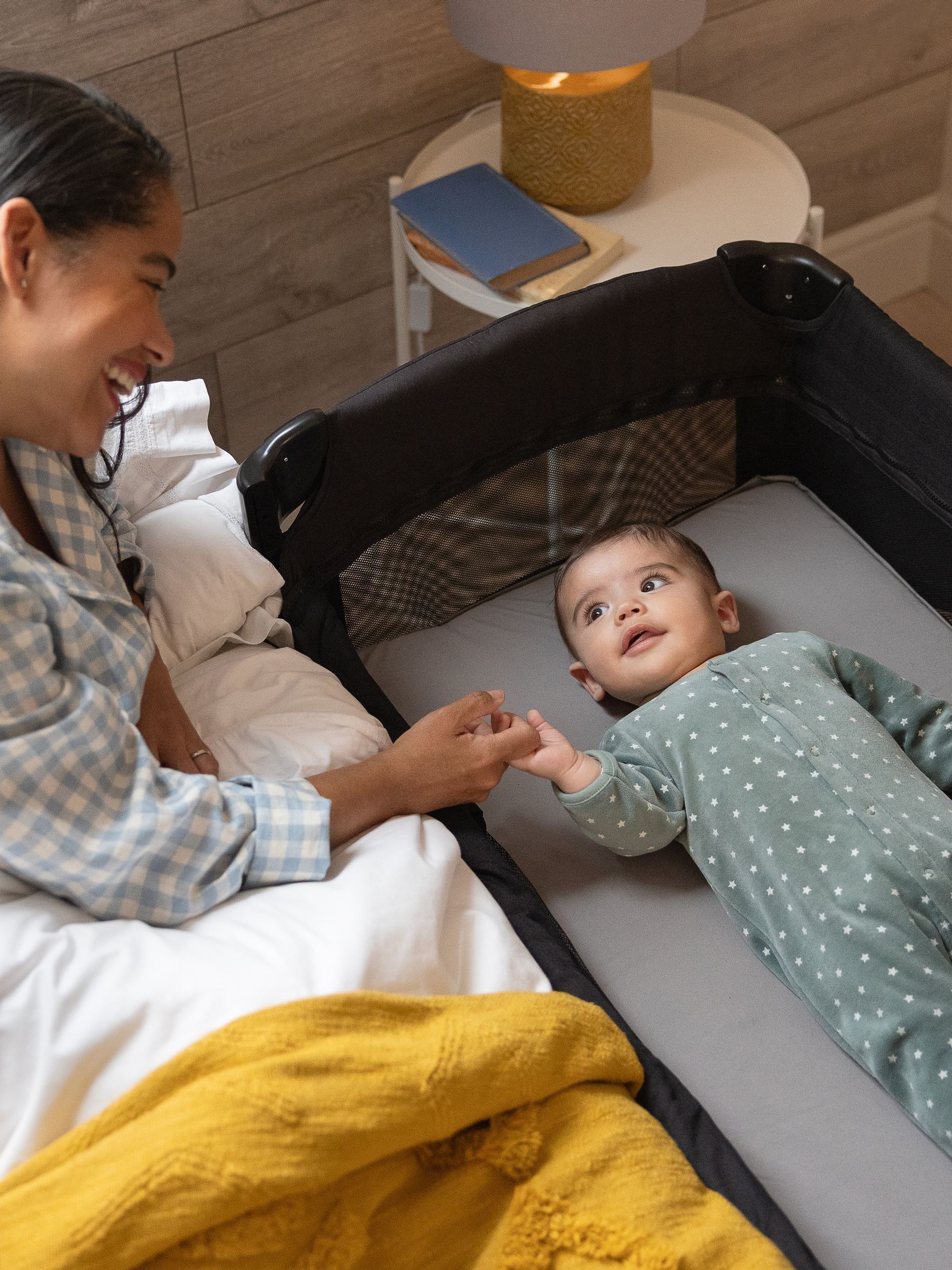 Joie Shale Kubbie Sleep Compact Travel Cot - Image 6 of 6