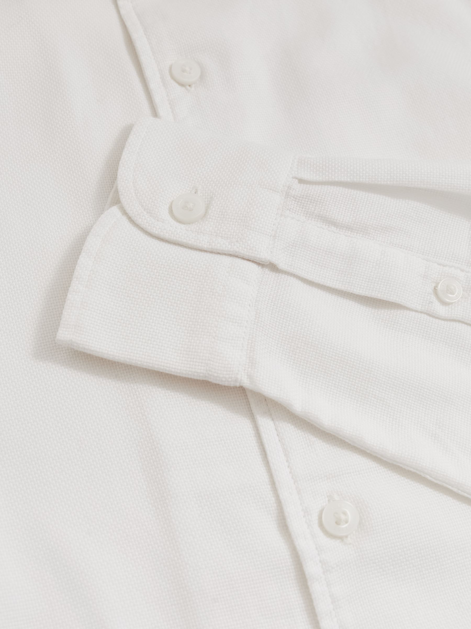 Cotton-Piqué Garment-Dyed Shirt in White - Image 6 of 6