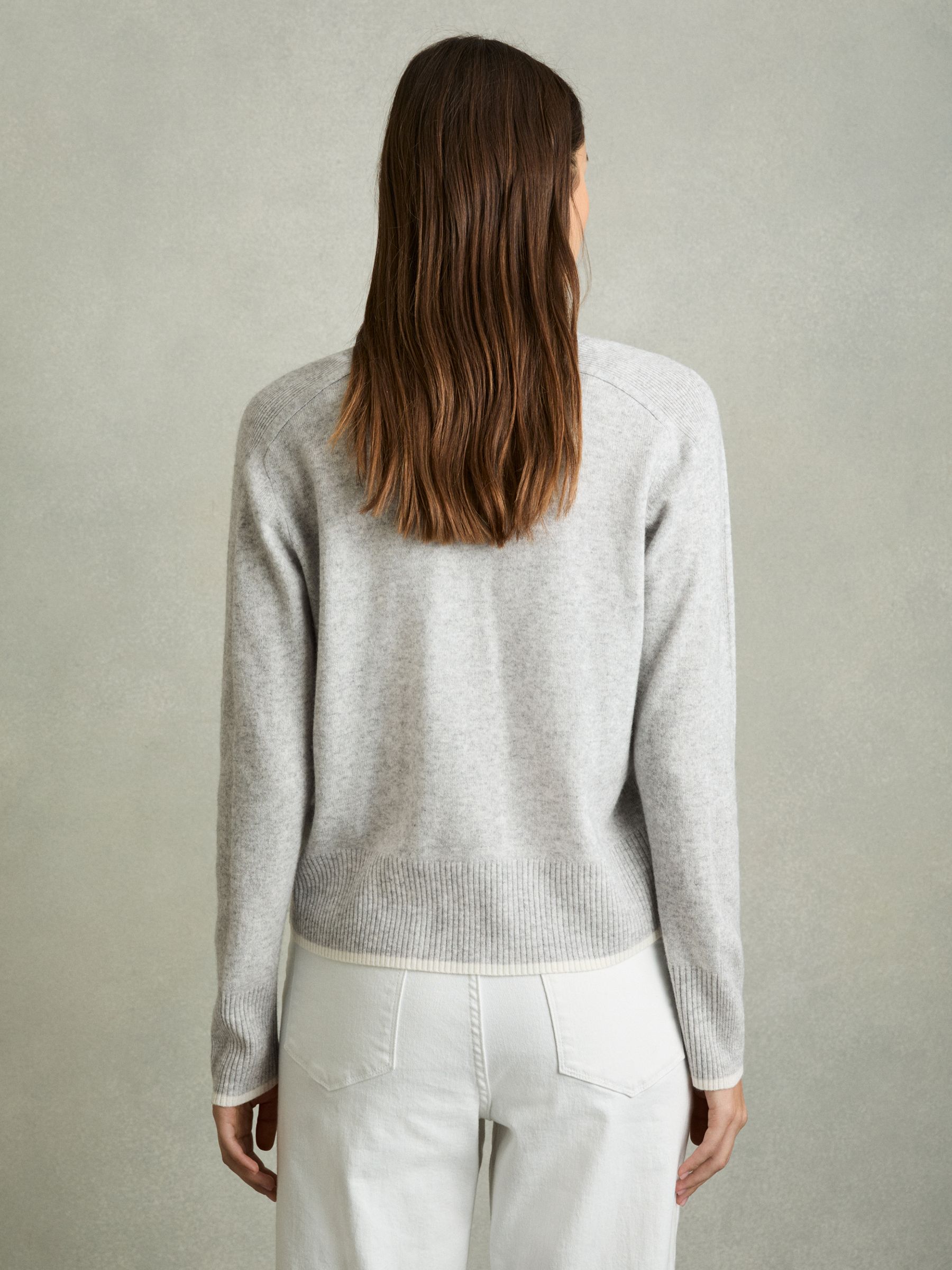 Tipped V-Neck Cardigan With Wool And Cashmere in Grey/Ivory - Image 4 of 6