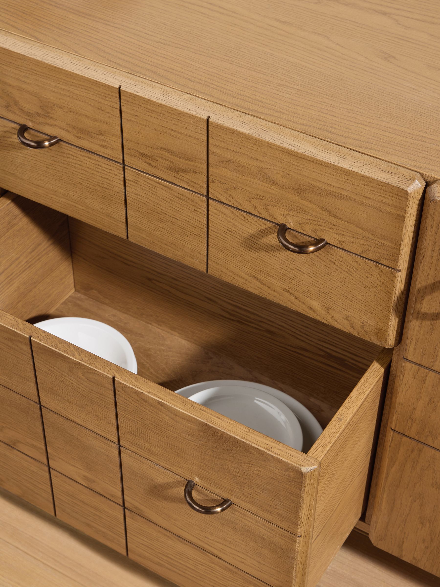 Corin Large Sideboard in Oak - Image 3 of 6