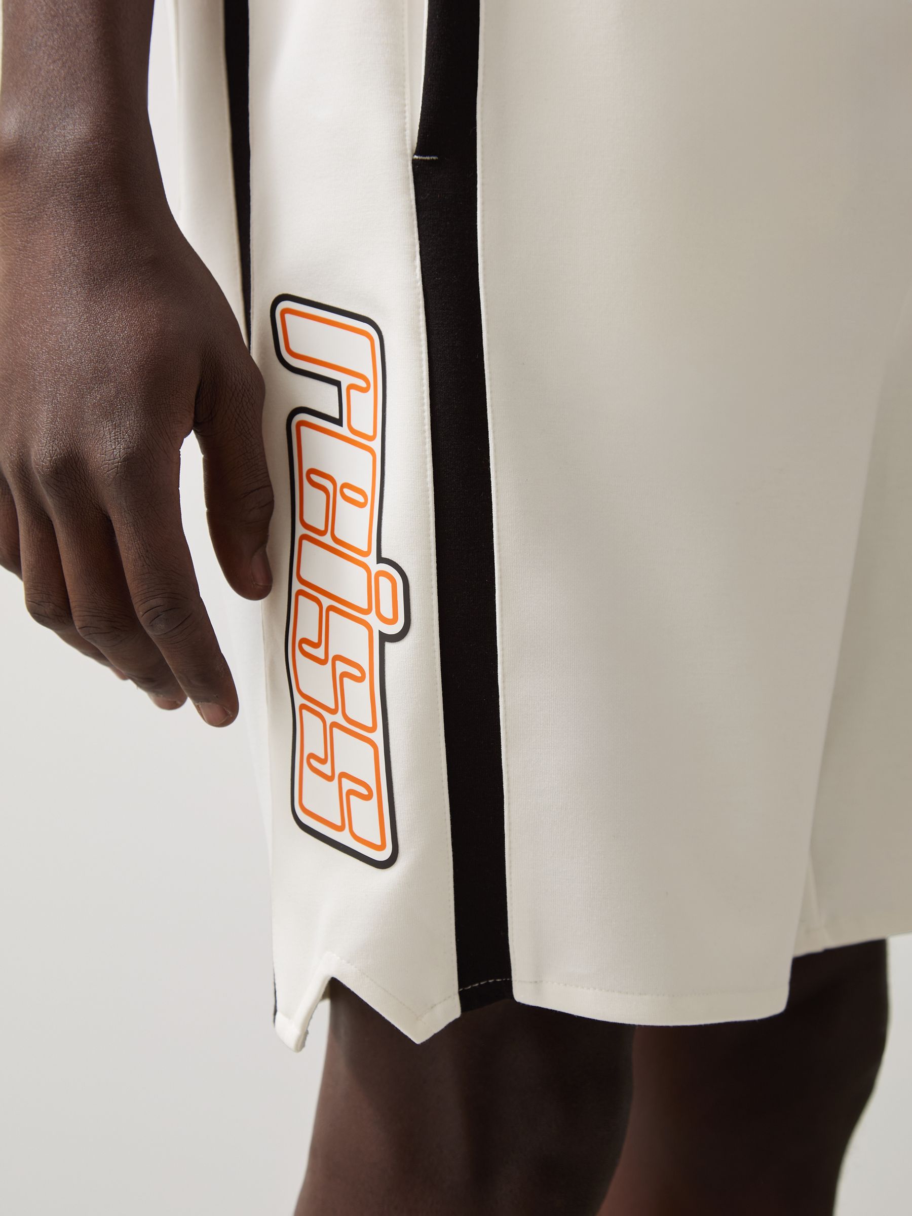 McLaren F1 Team Drawstring Shorts in White - Image 4 of 9