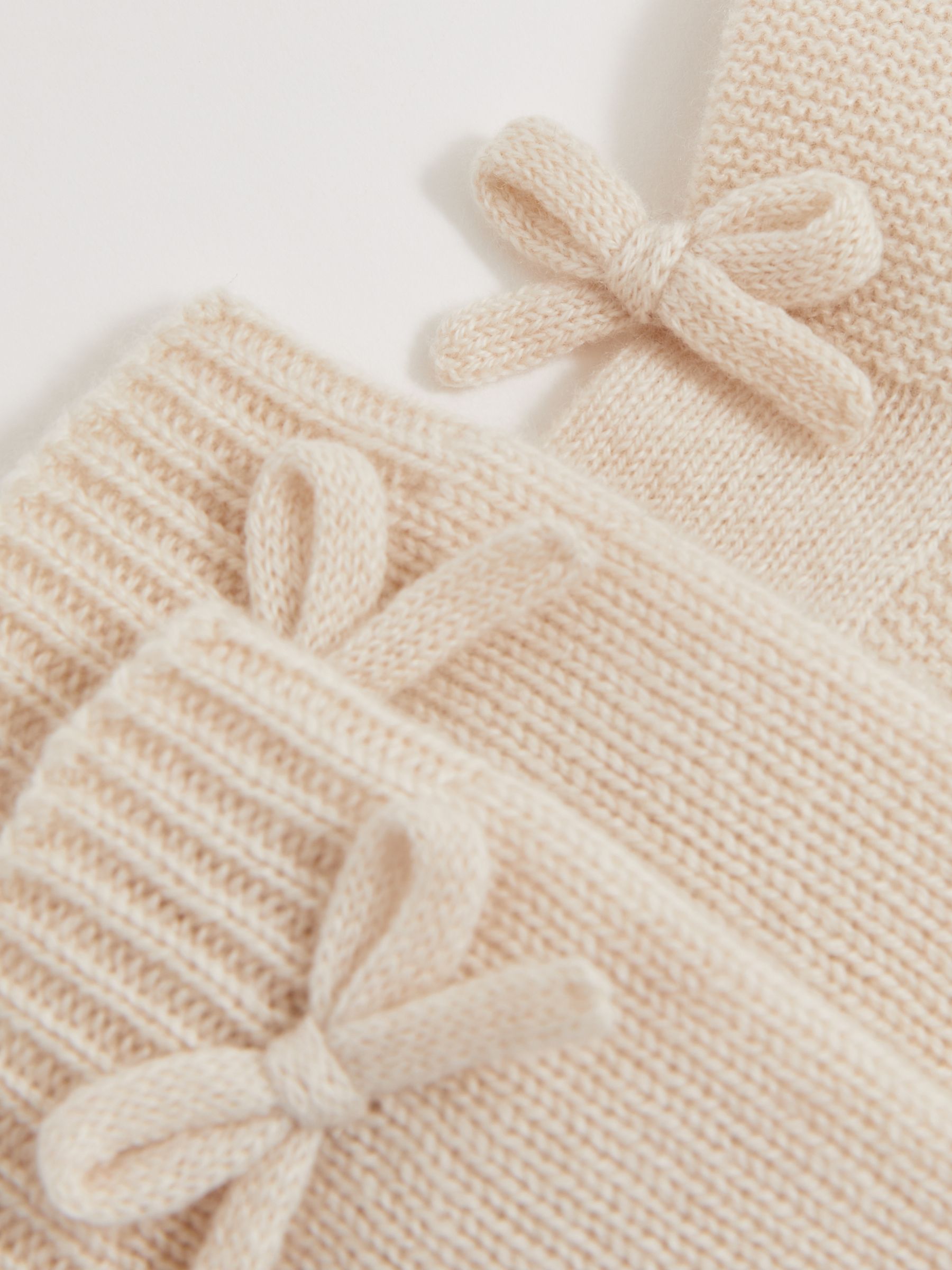 2 Pack Cashmere Boots And Mittens Set in Ivory - Image 5 of 5