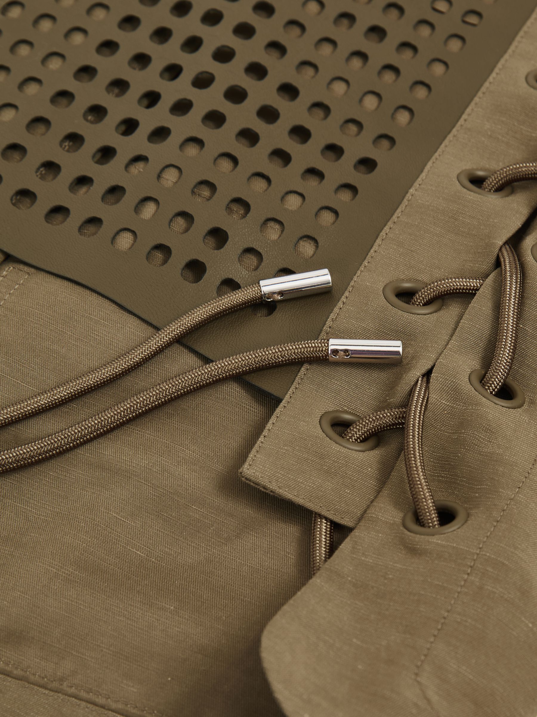 Cargo-Pocket Laser-Cut Gilet With Linen in Khaki - Image 7 of 7