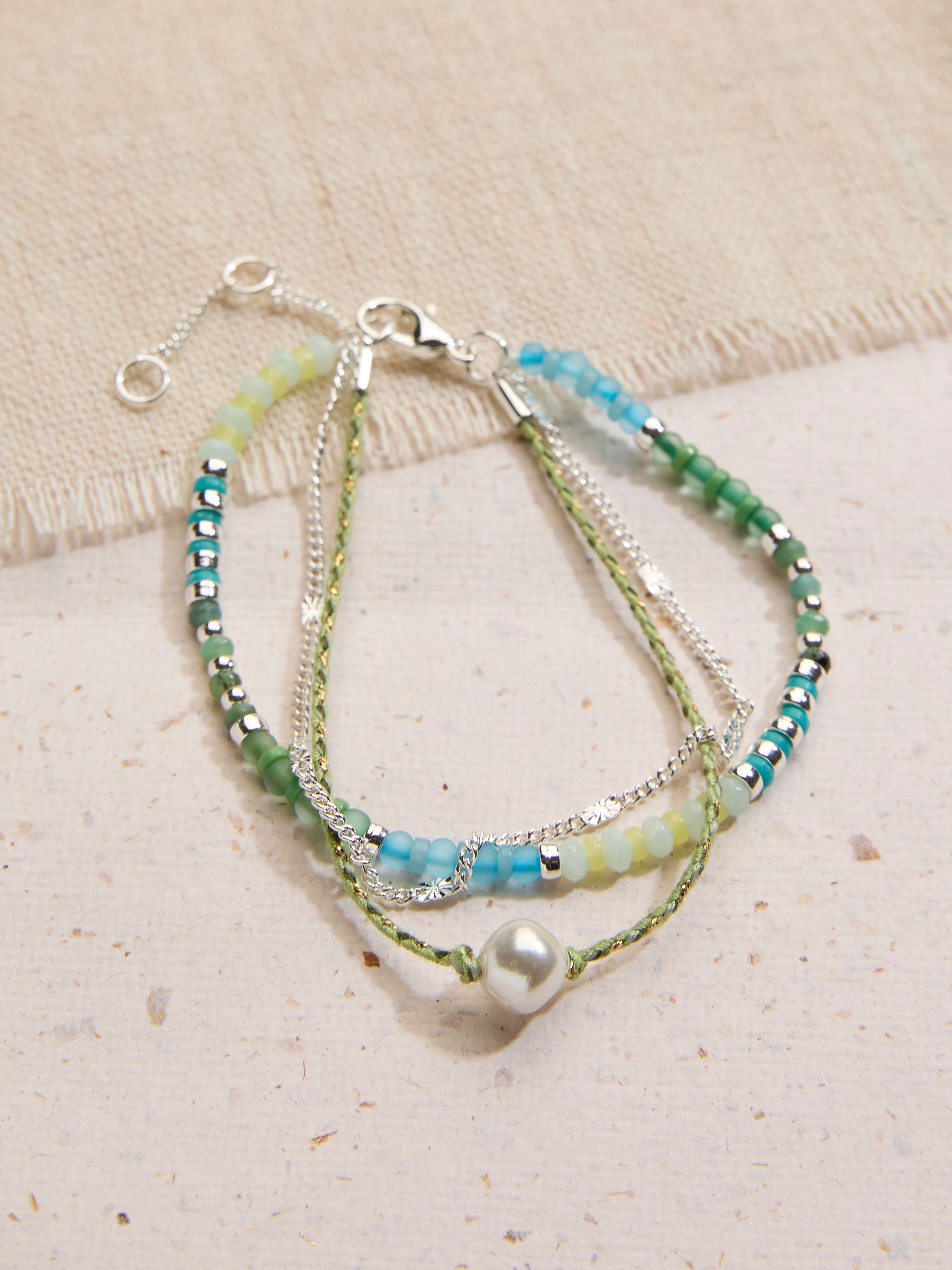 Green Multi Strand Beaded Adjustable Bracelet - Image 2 of 2