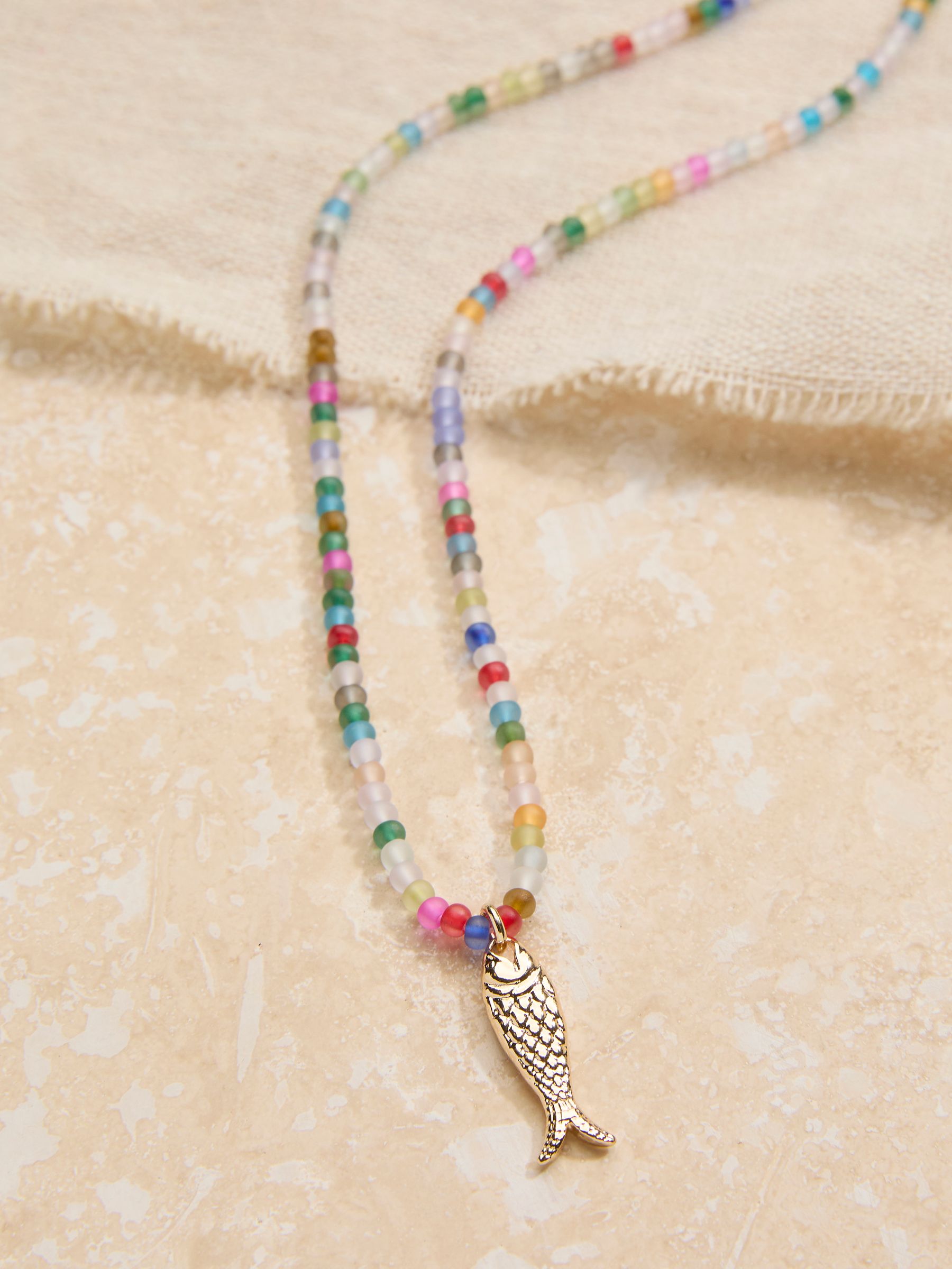 Multi Fish Pendant Beaded Necklace - Image 2 of 2