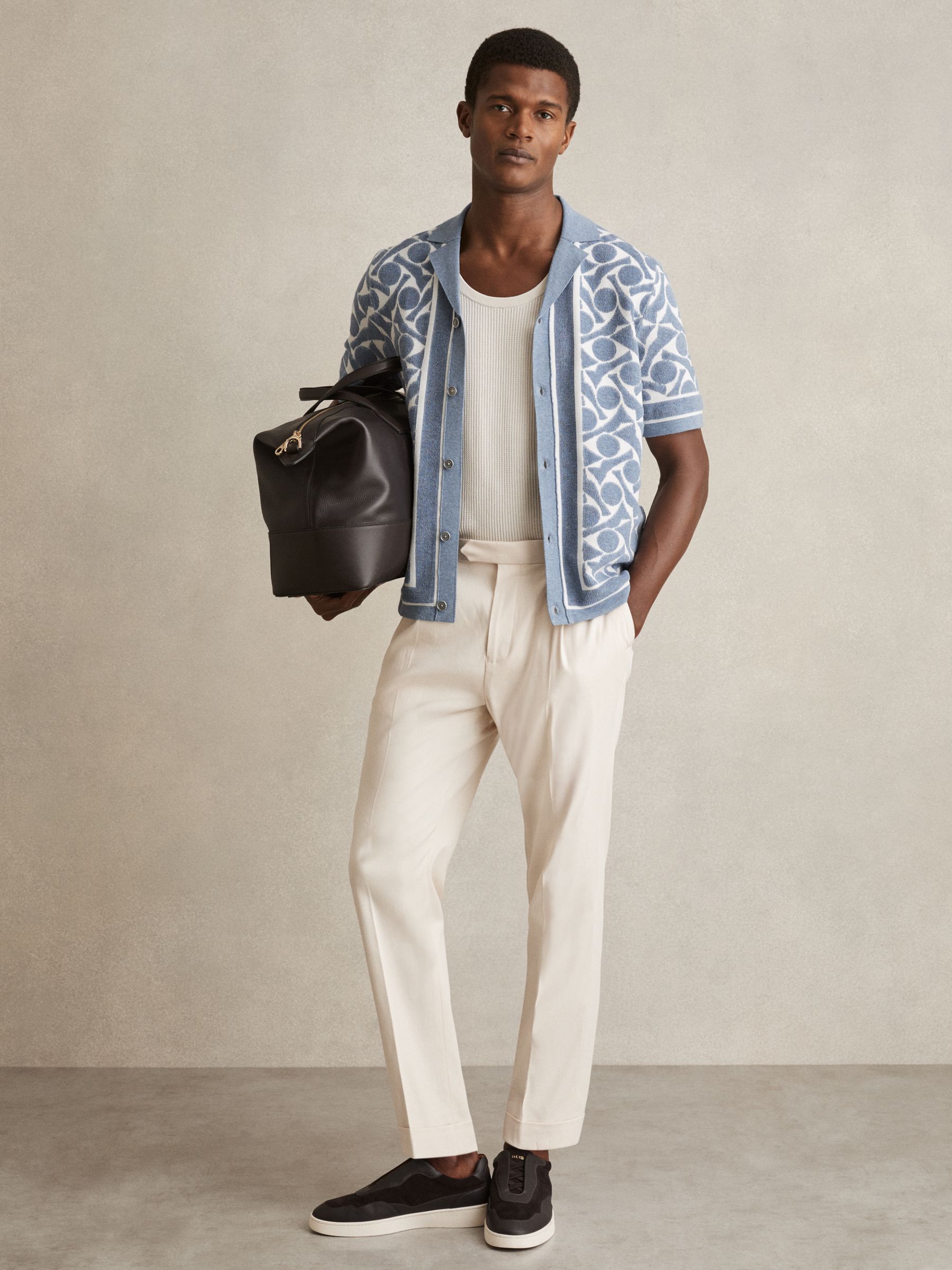 Abstract Pattern Towelling Shirt in Soft Blue/White - Image 6 of 7