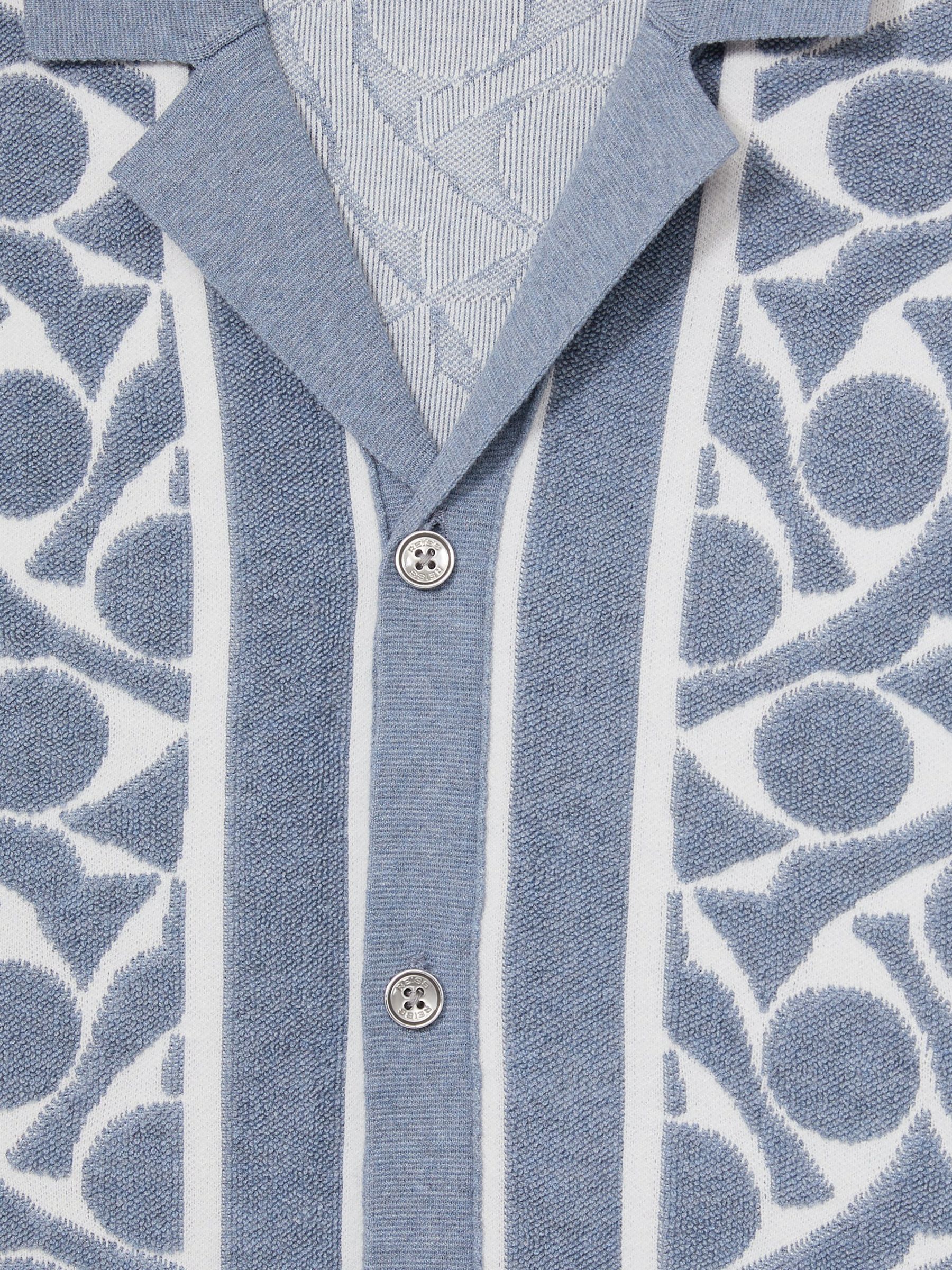 Abstract Pattern Towelling Shirt in Soft Blue/White - Image 7 of 7