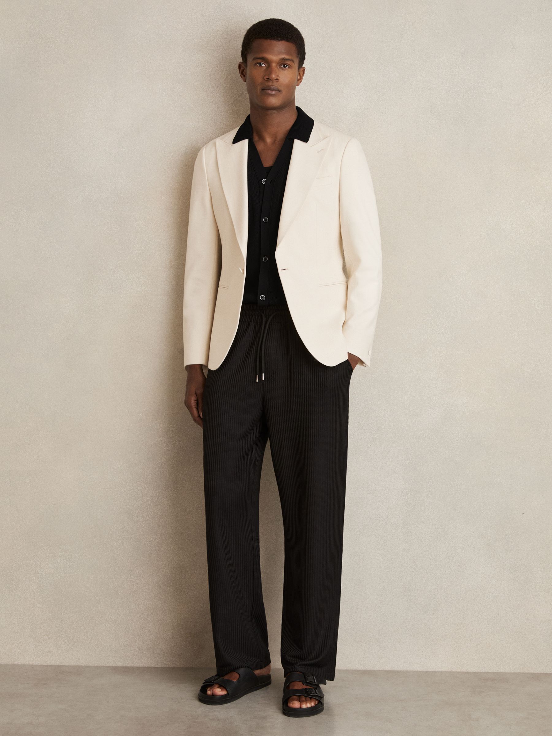 V-Neck Collar Textured Knit Shirt in Black - Image 5 of 7