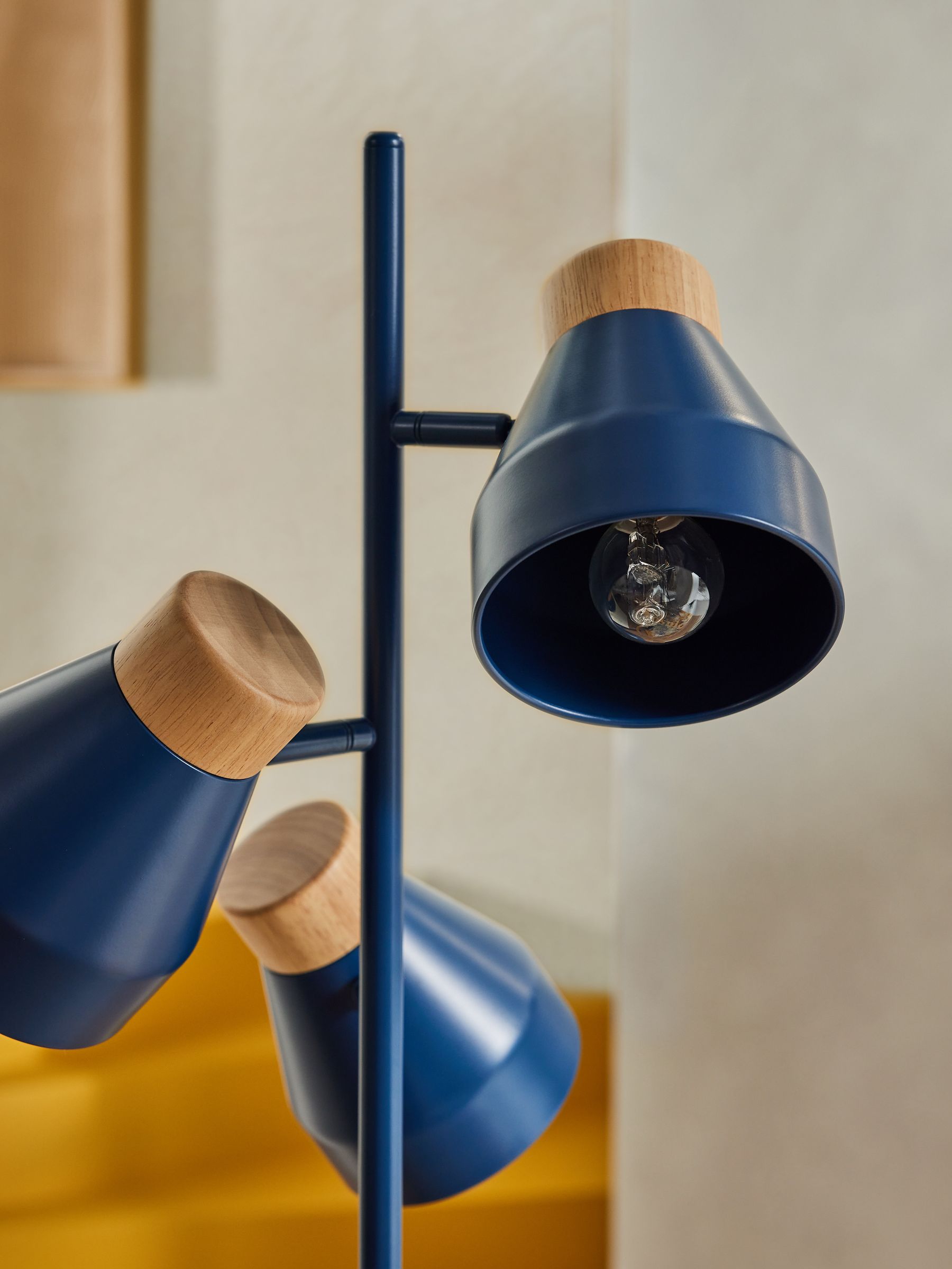 Albert Floor Lamp in Navy - Image 2 of 3