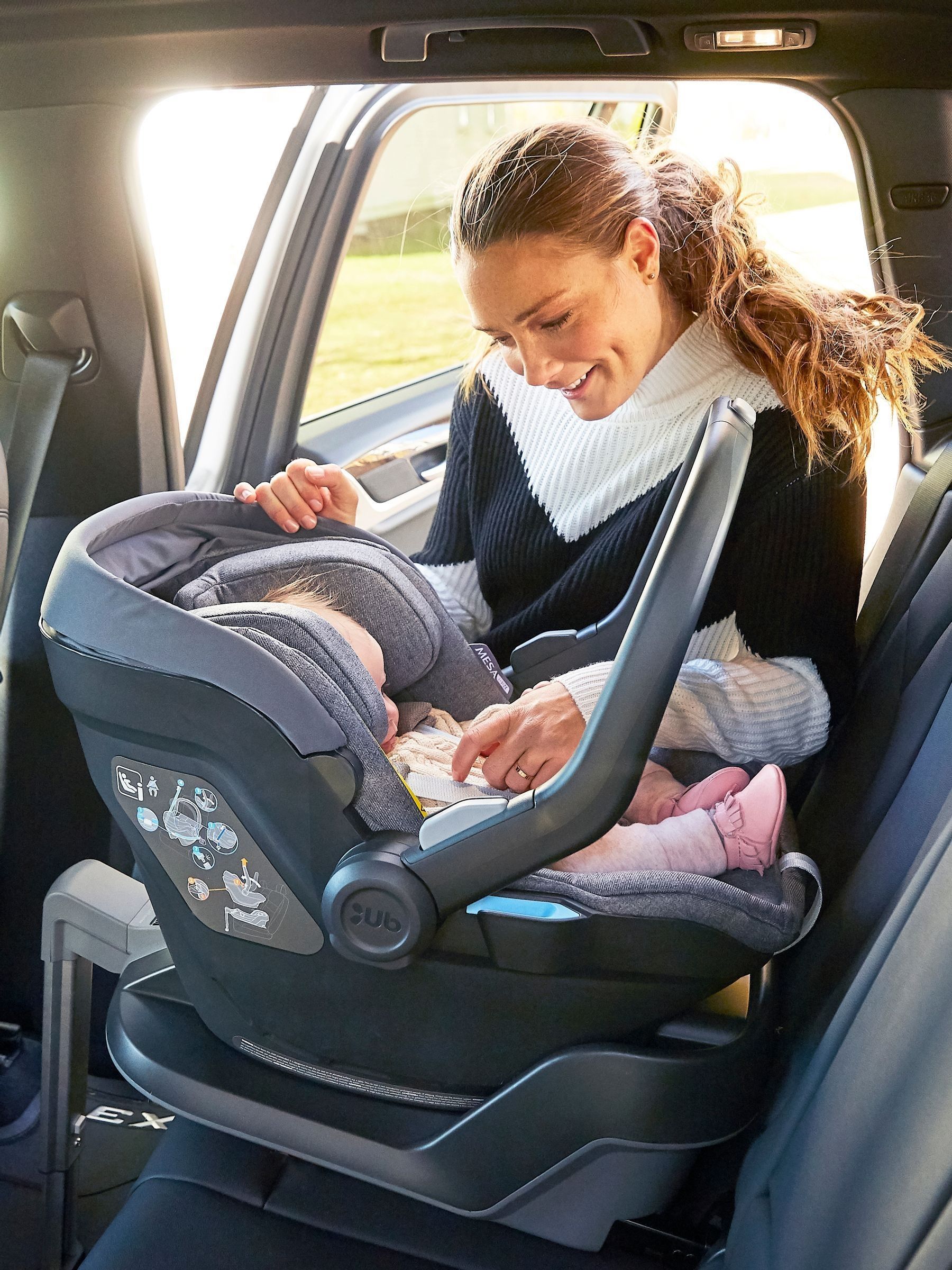 UPPAbaby Black MESA iSize Base - Image 1 of 5