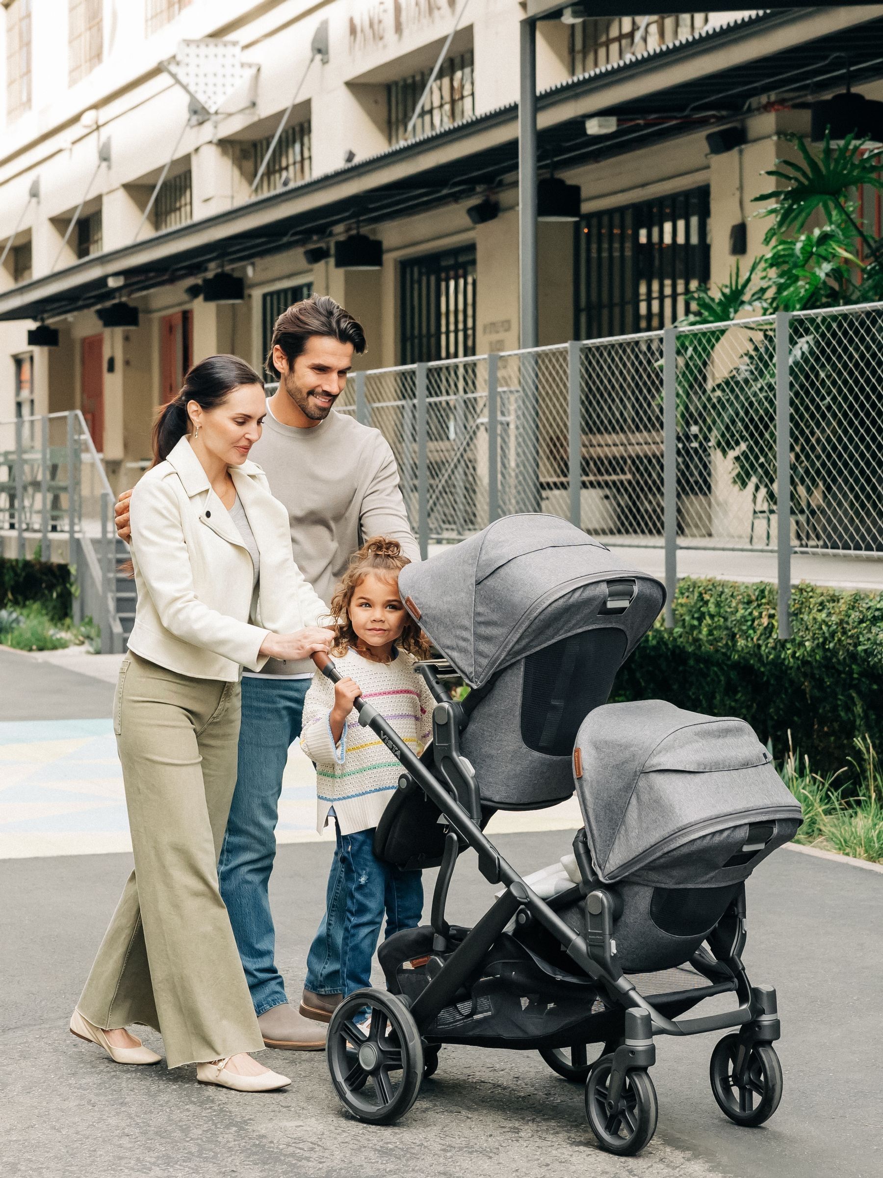UPPAbaby Greyson VISTA V3 Pushchair - Image 1 of 6