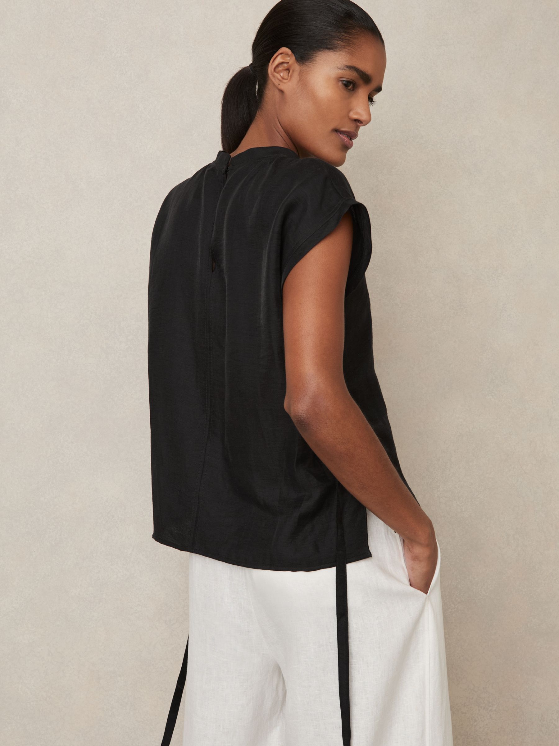 Linen-Blend Cap-Sleeve T-Shirt in Black - image 4