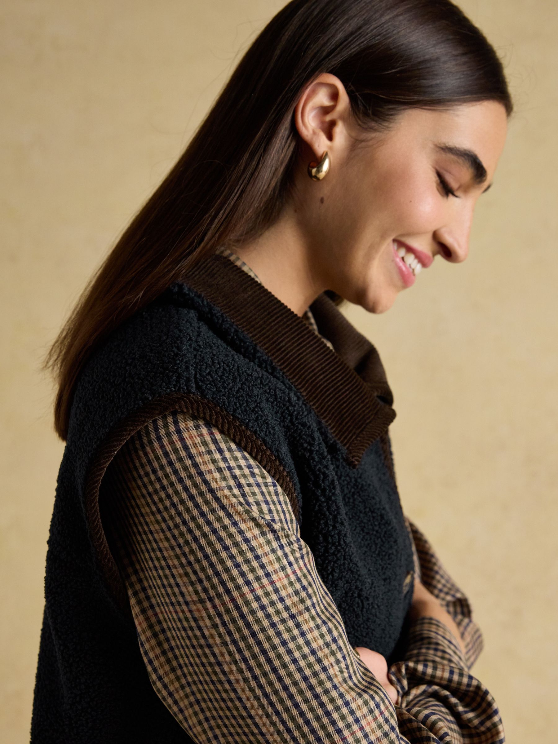 Sadie Navy Longline Button Through Fleece Gilet - Image 8 of 9