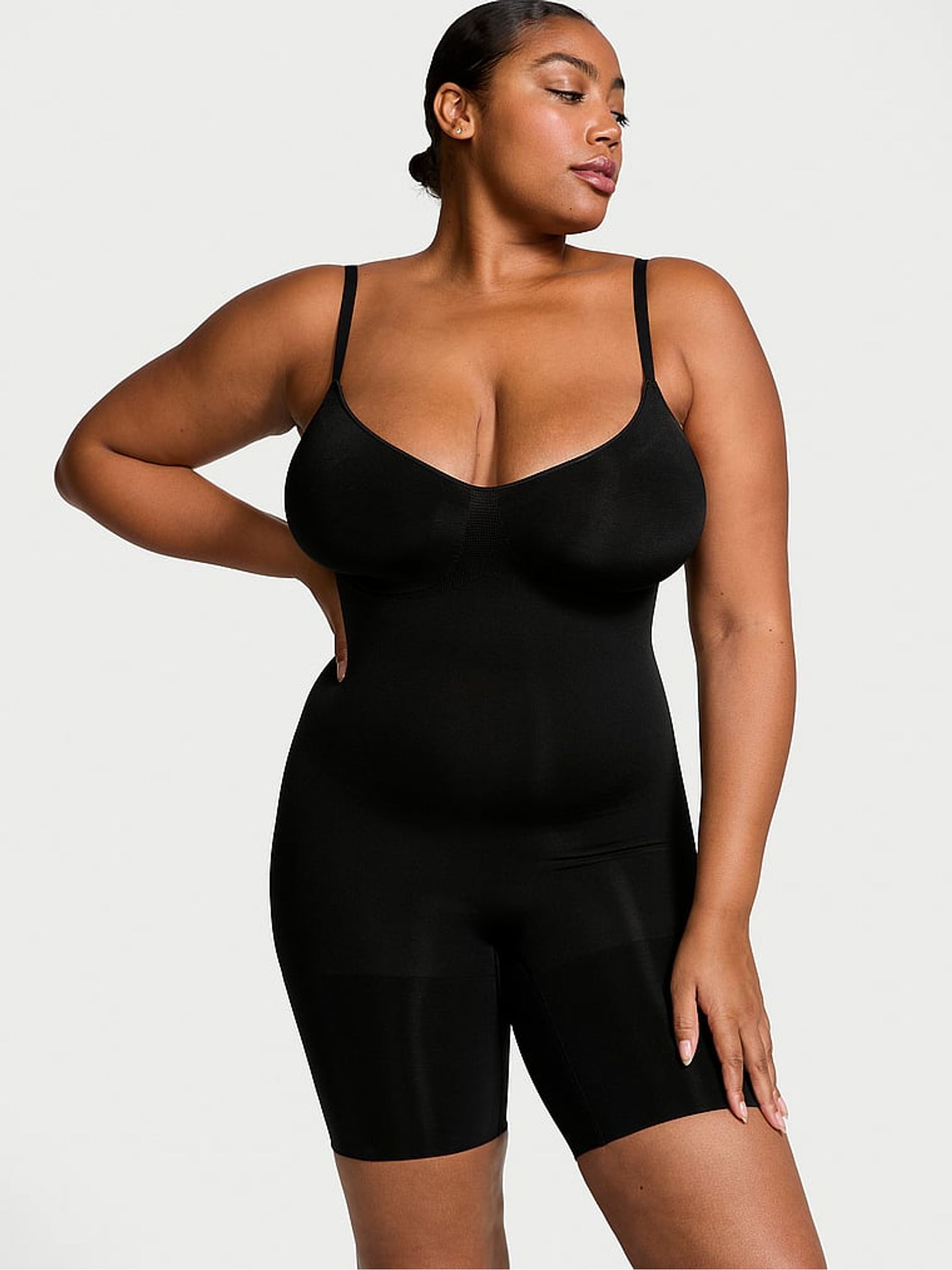 【新品未開封】 curvy velour bodysuit 半袖・黒・black Black Seamless Shaping™ Mid Thigh Bodysuit | Victoria's Secret UK