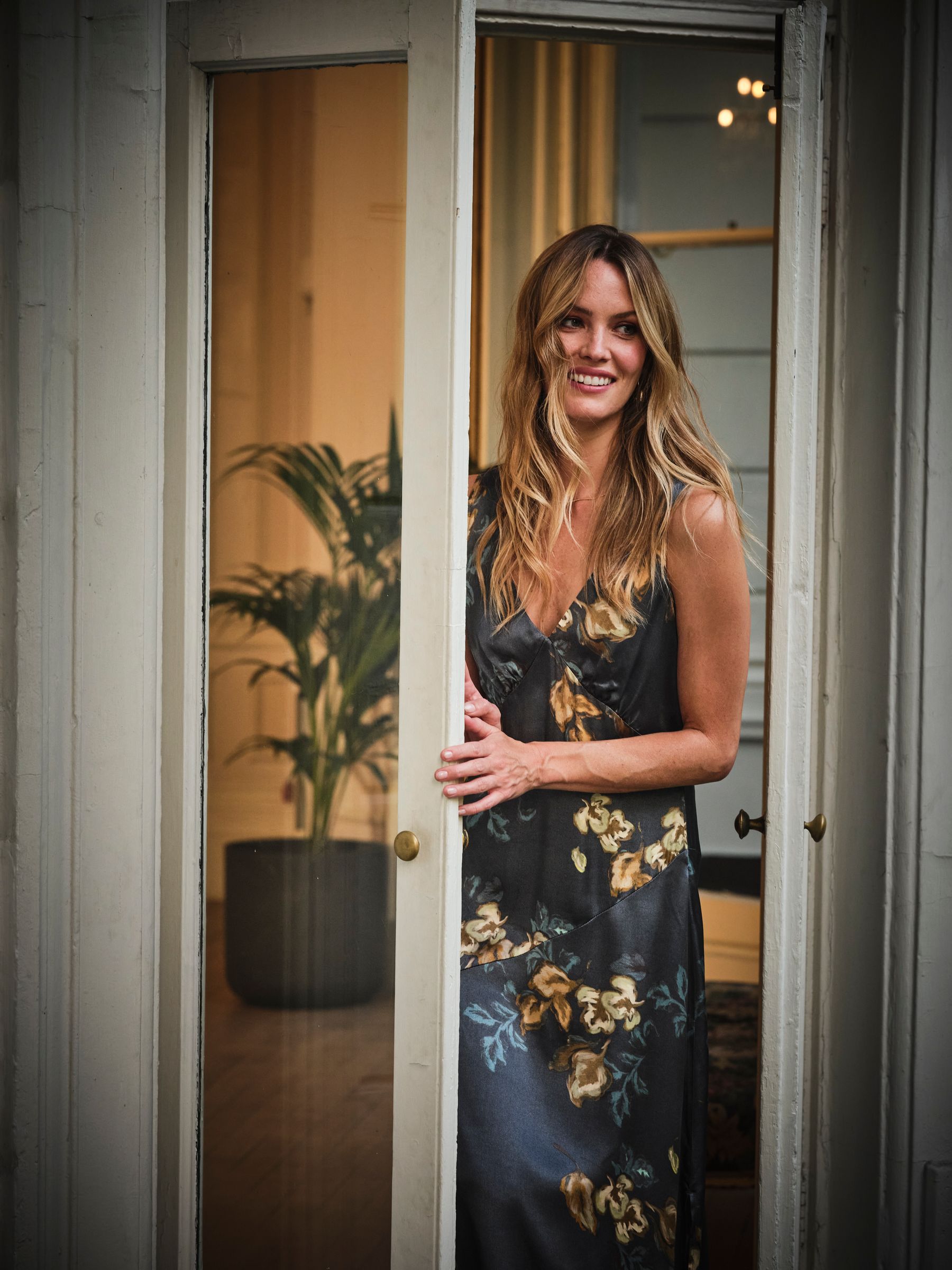 Josephine Dark Navy Regular Printed Dress - Image 3 of 5