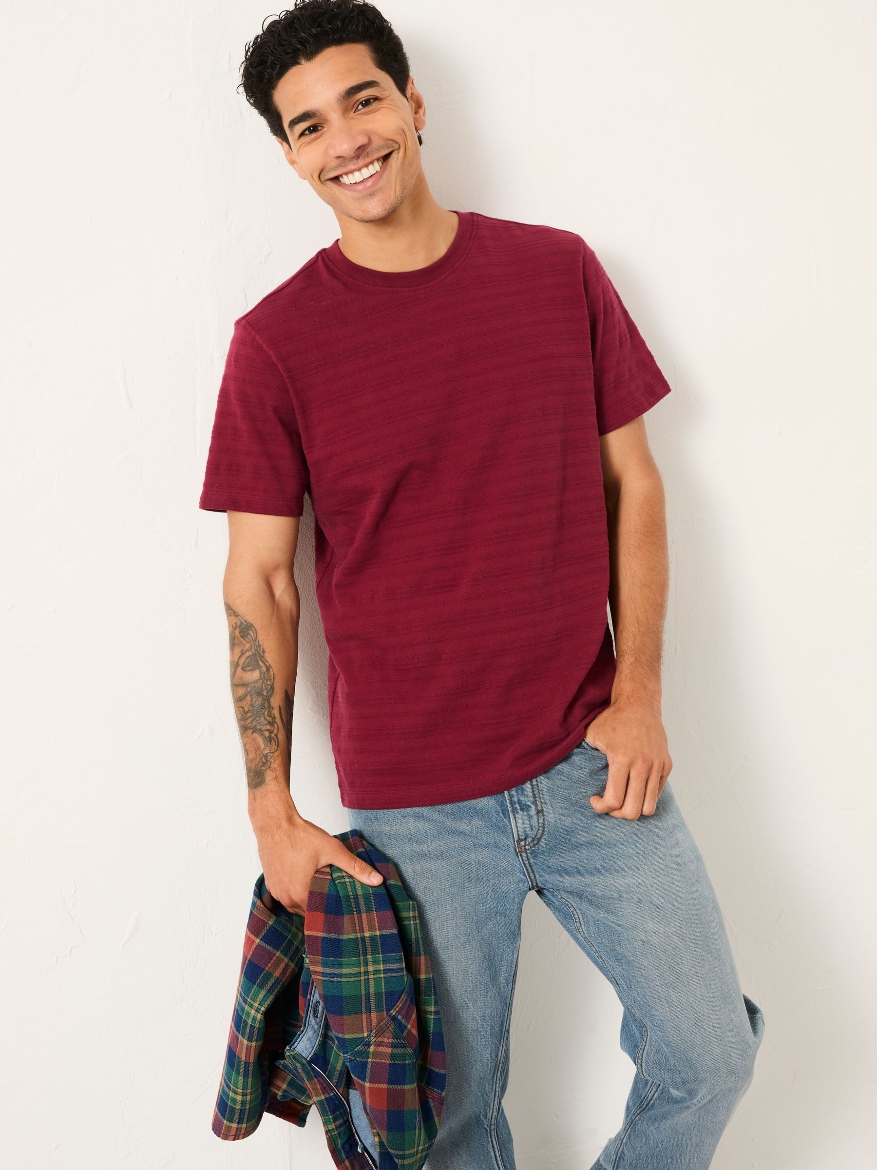 Lulworth Claret Textured Tshirt - Image 4 of 5