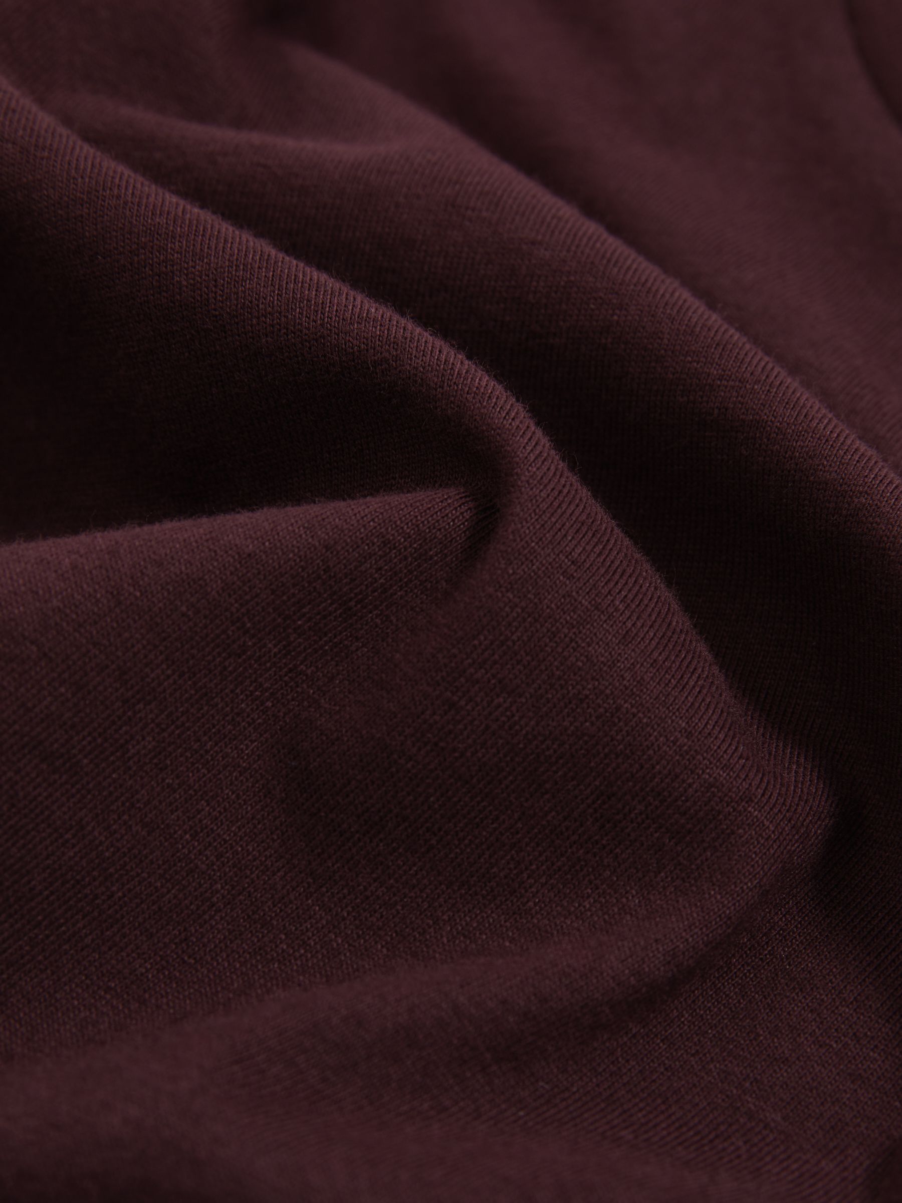 Crew-Neck T-Shirt in Bordeaux - Image 4 of 4