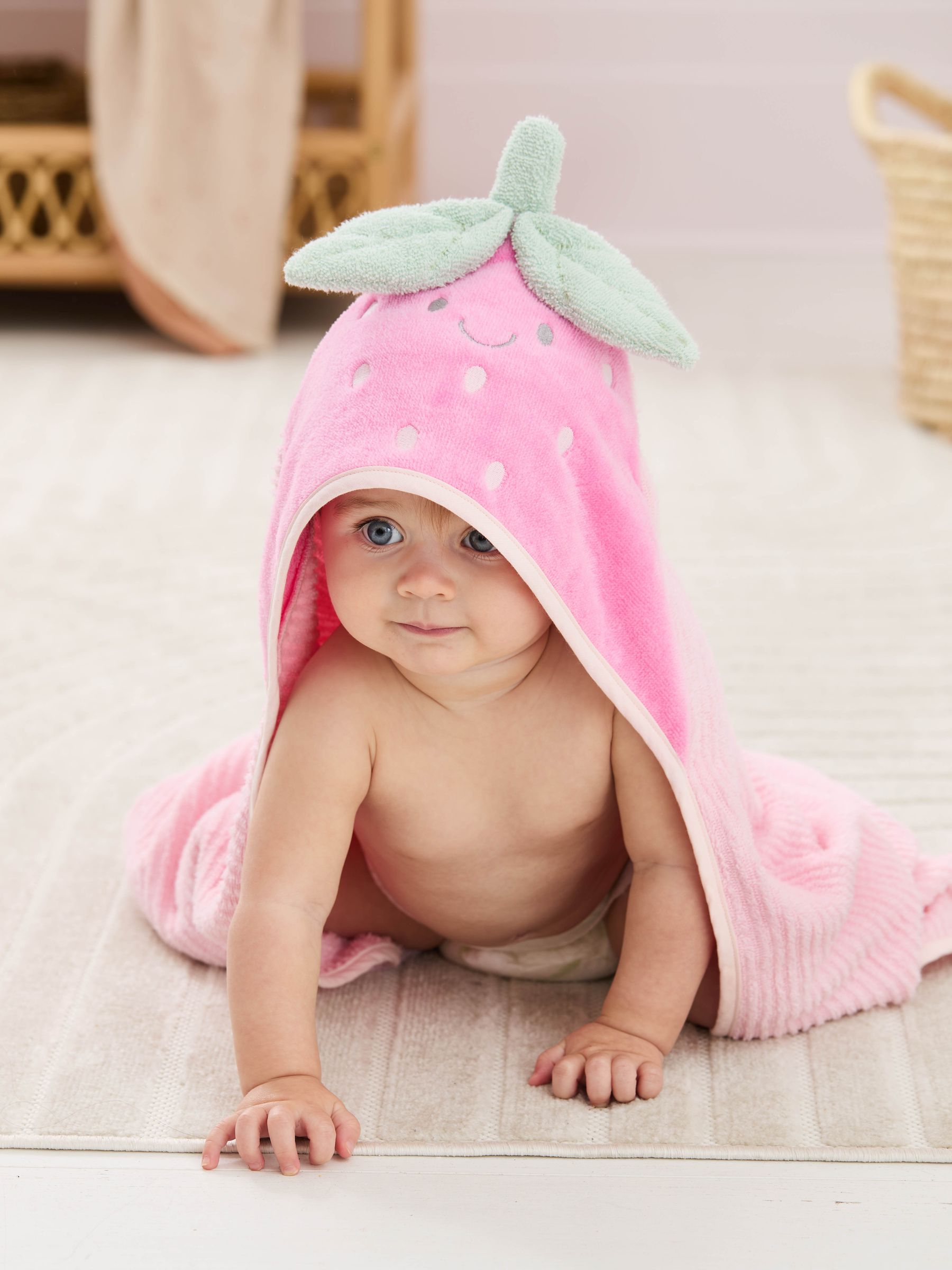 Character Hooded Towel - Image 3 of 3