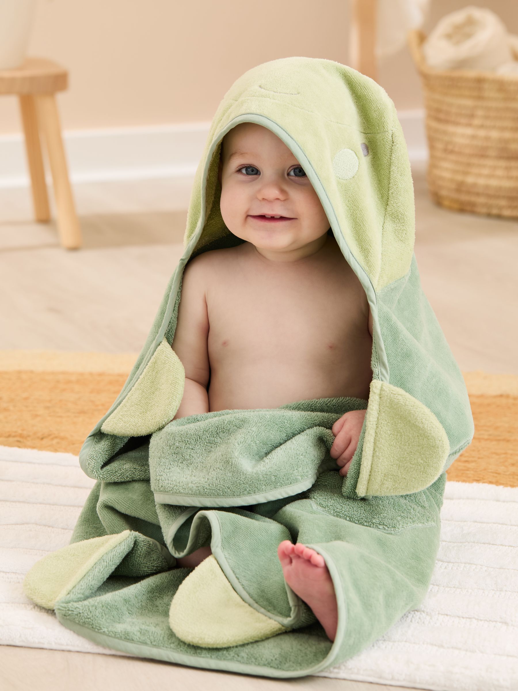 Character Hooded Towel - Image 1 of 4