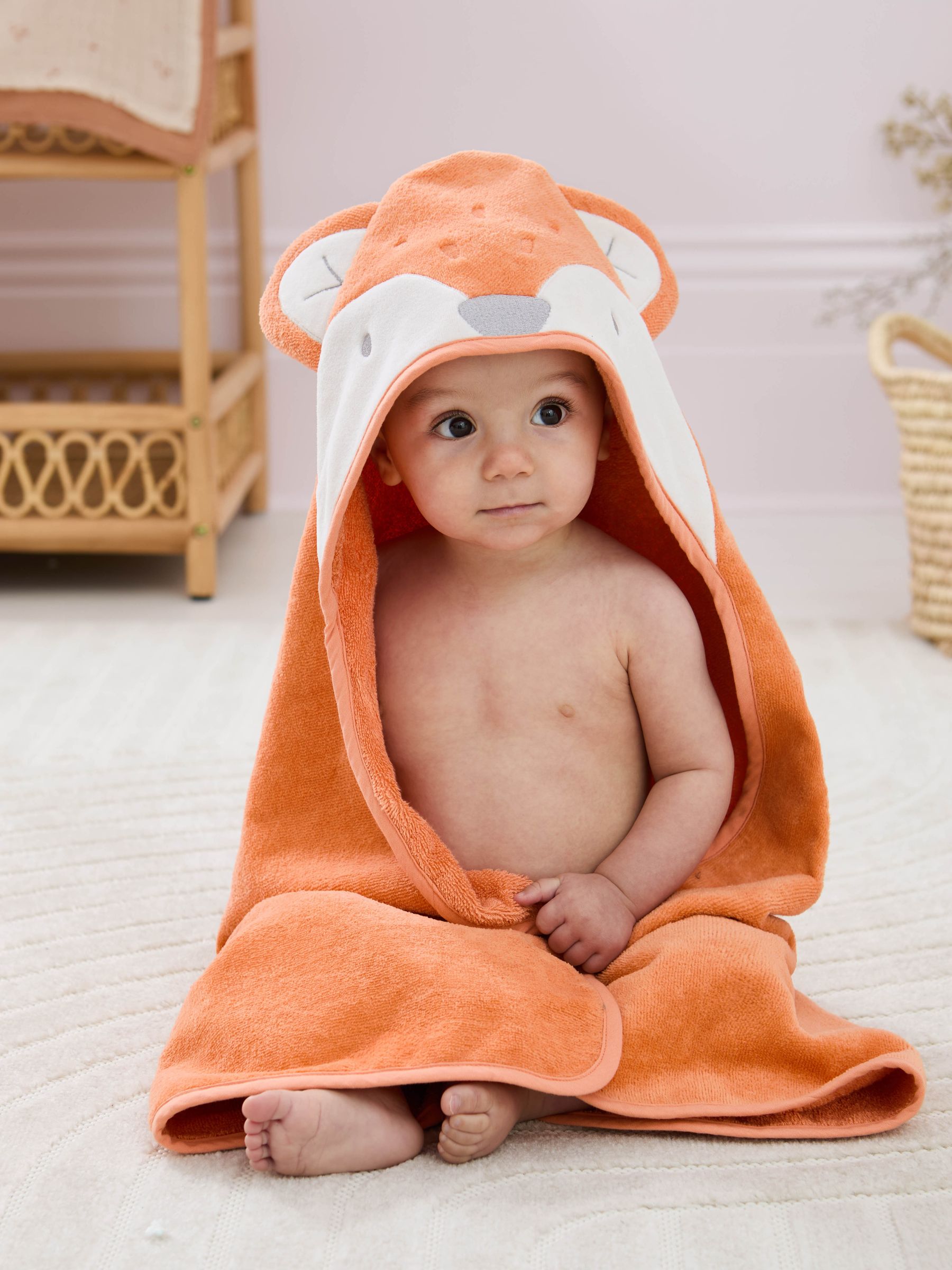Character Hooded Towel - Image 3 of 3