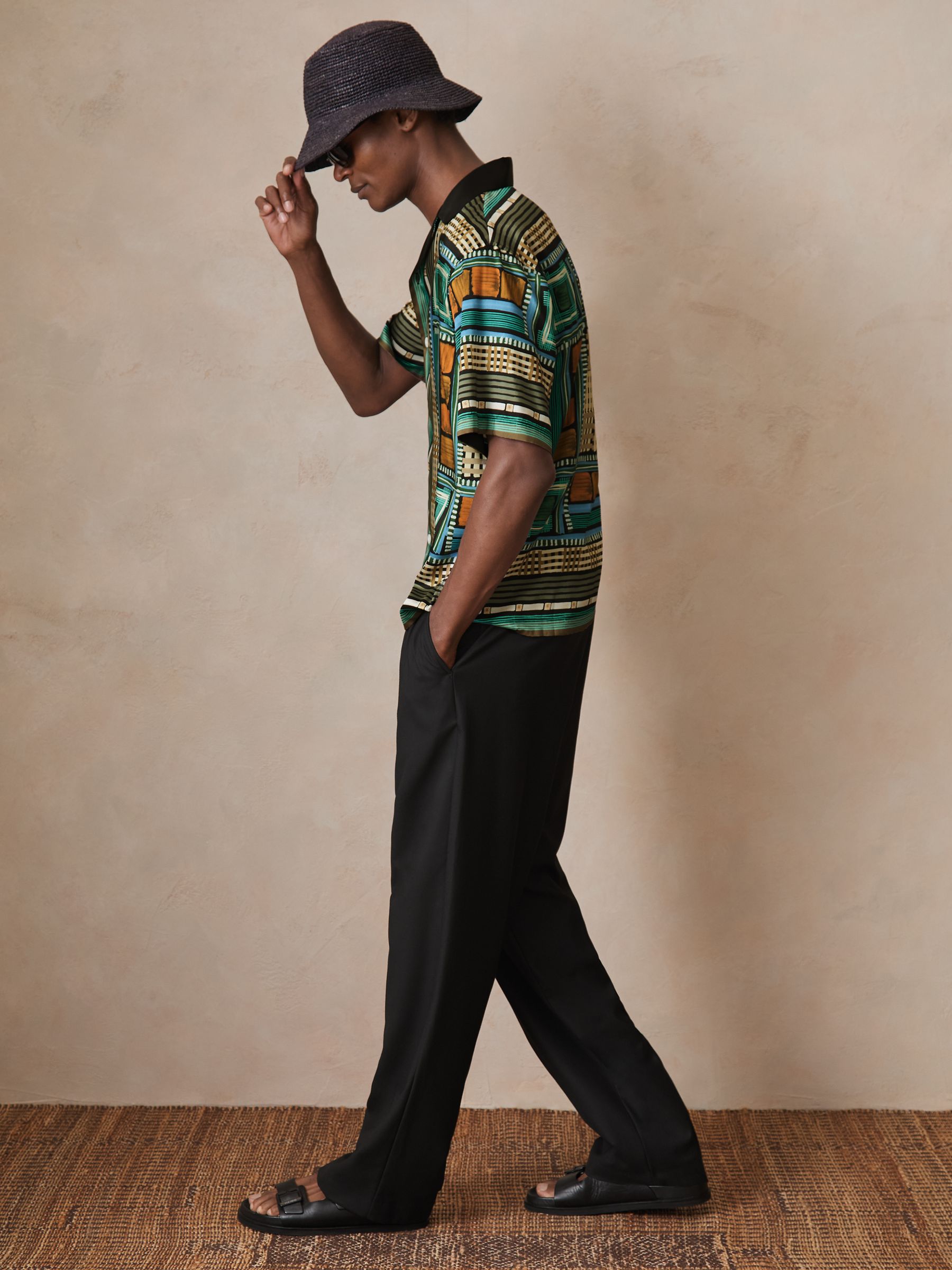 Reiss | Ché Printed Cuban-Collar Shirt in Green Multi - Image 3 of 6