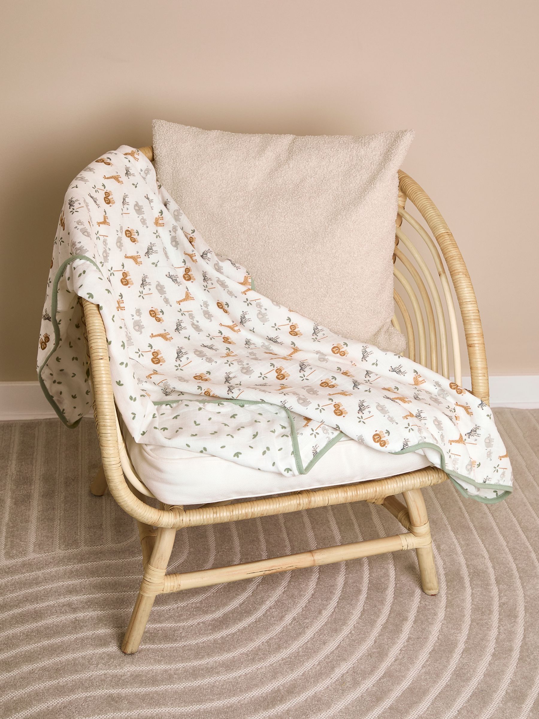 Muslin Blanket - Image 3 of 5