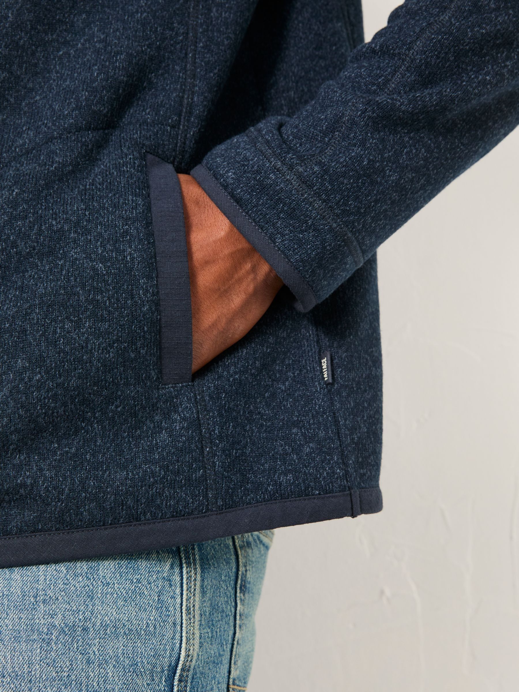 新品FAT GIGASCREEN HALFWEAVE セットアップ Haxby Navy Half Zip Sweat | FatFace