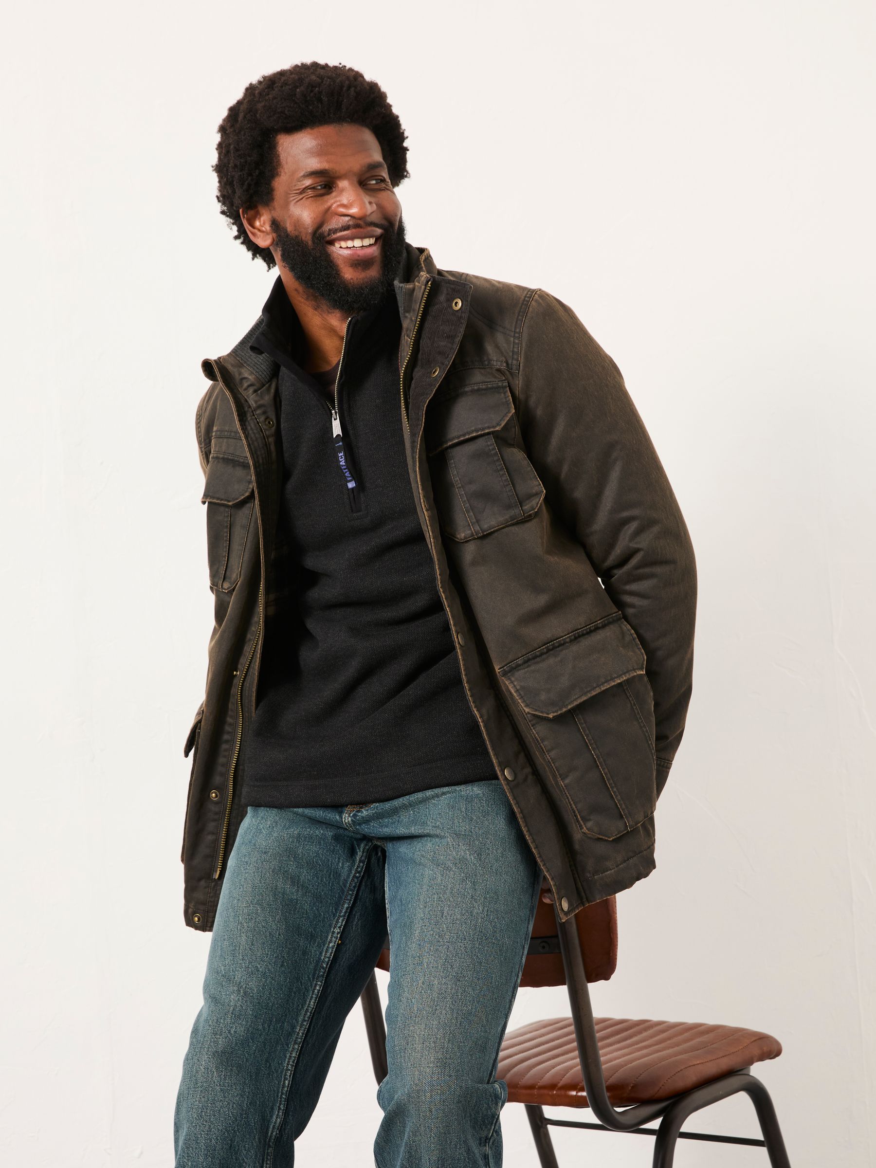 Dalton Black Fleece Sweat - Image 5 of 6