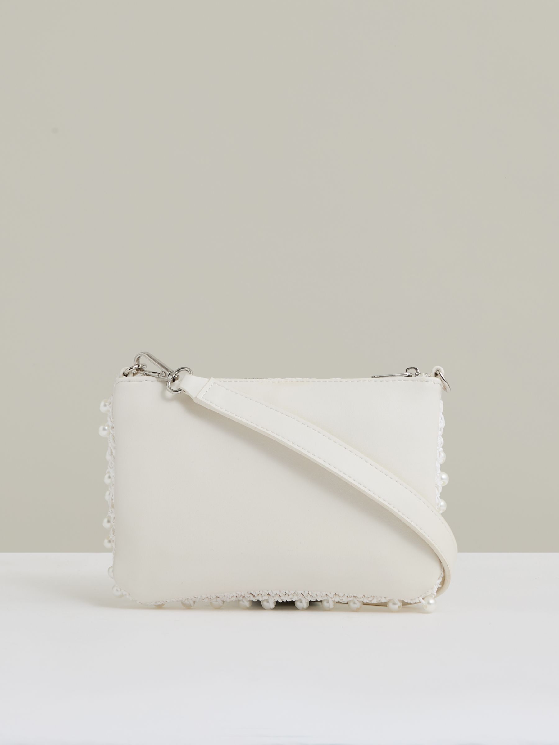 Faux-Pearl Raffia Shoulder Bag in White - Image 4 of 6