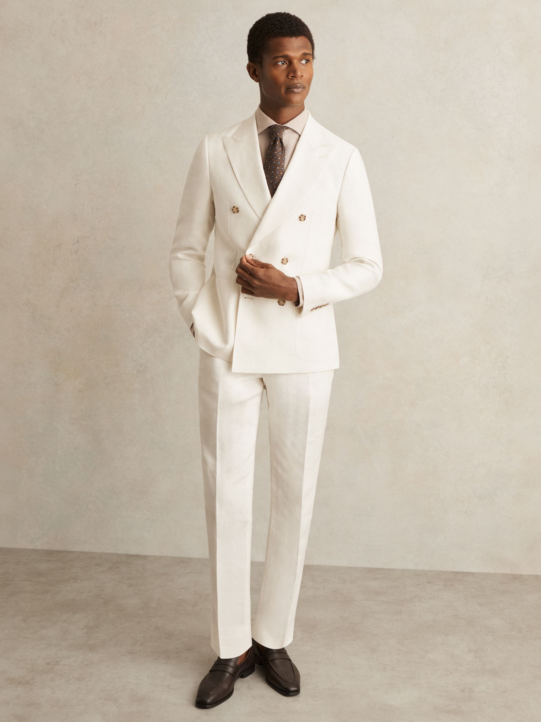 Linen Double-Breasted Suit Blazer Slim-Fit in Herringbone in White - Image 3 of 8
