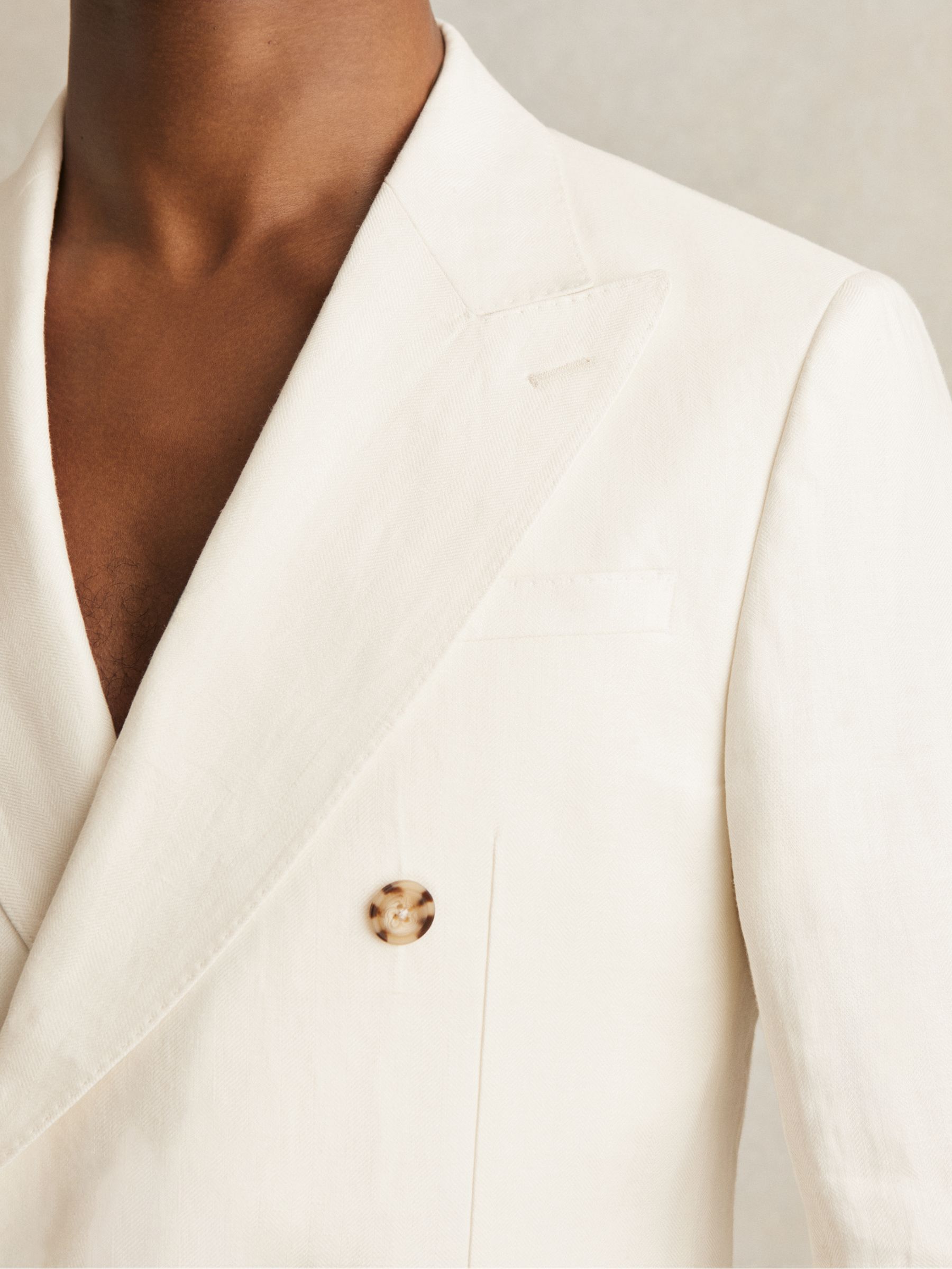 Linen Double-Breasted Suit Blazer Slim-Fit in Herringbone in White - Image 5 of 8