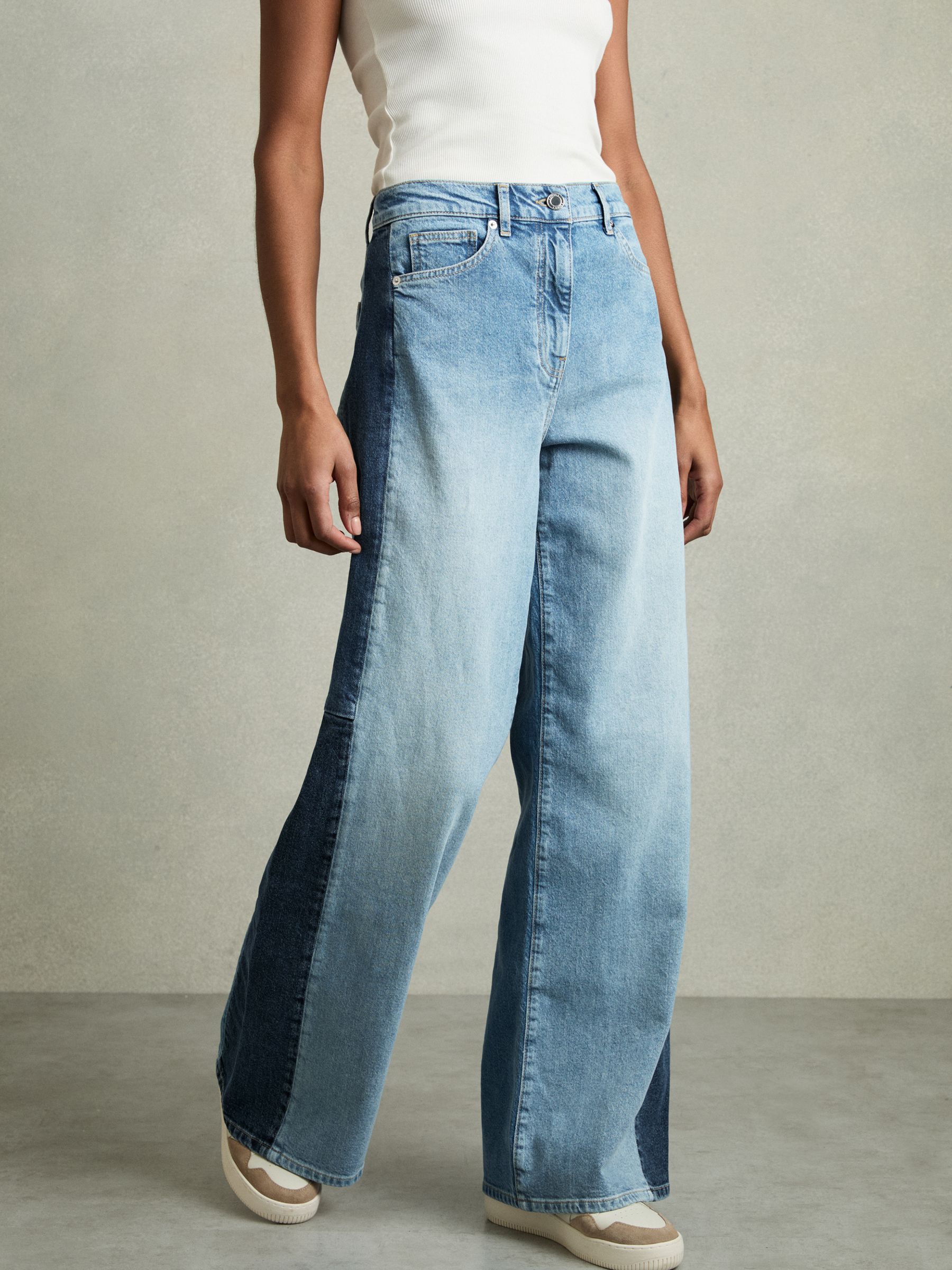 Wide-Leg Contrast-Panel Jeans in Light Blue - Image 3 of 7