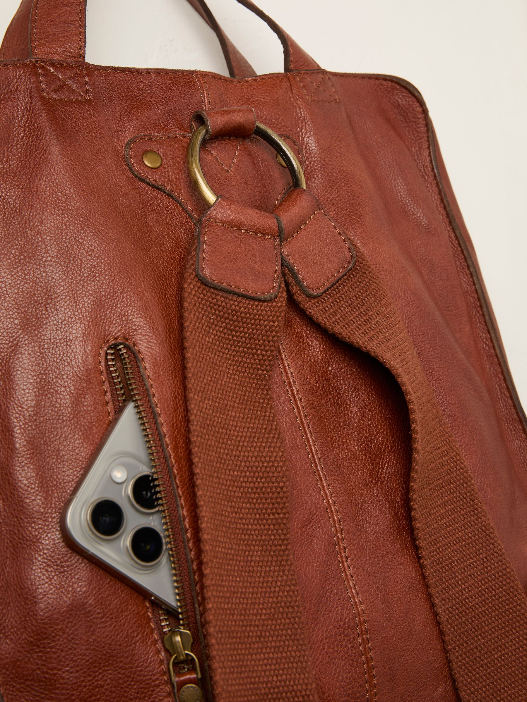 Chestnut Brown Leather Rucksack - Image 2 of 2