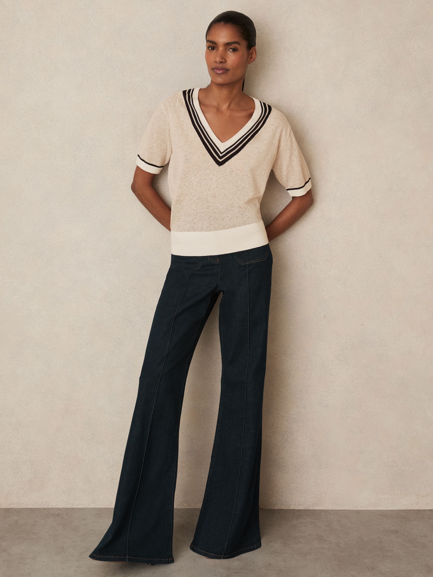 V-Neck Fine-Knit Cricket Top with Linen in Neutral - Image 3 of 6