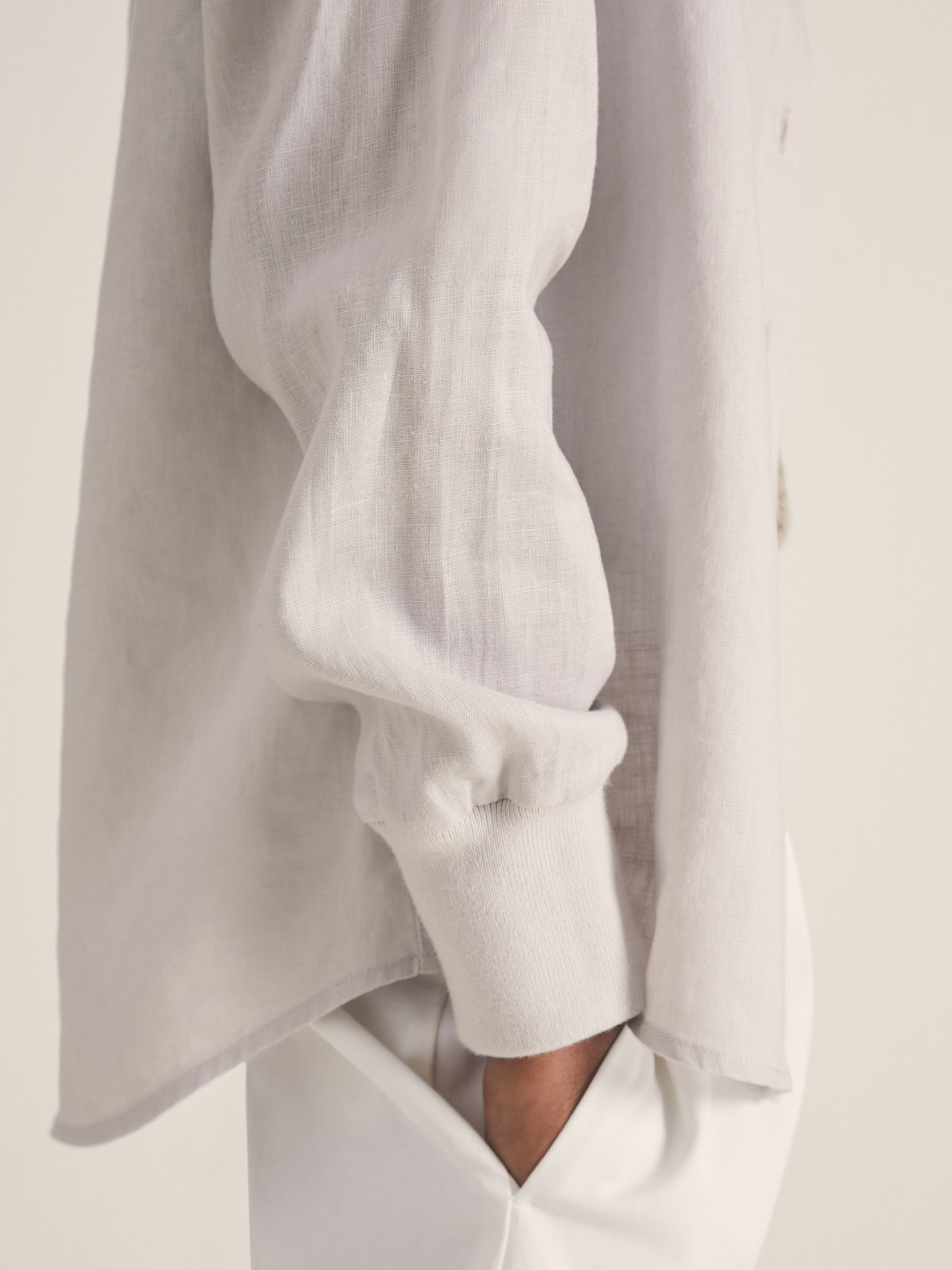 Reiss | Les 100 Ciels Linen Shirt in Soft Grey - Image 3 of 5