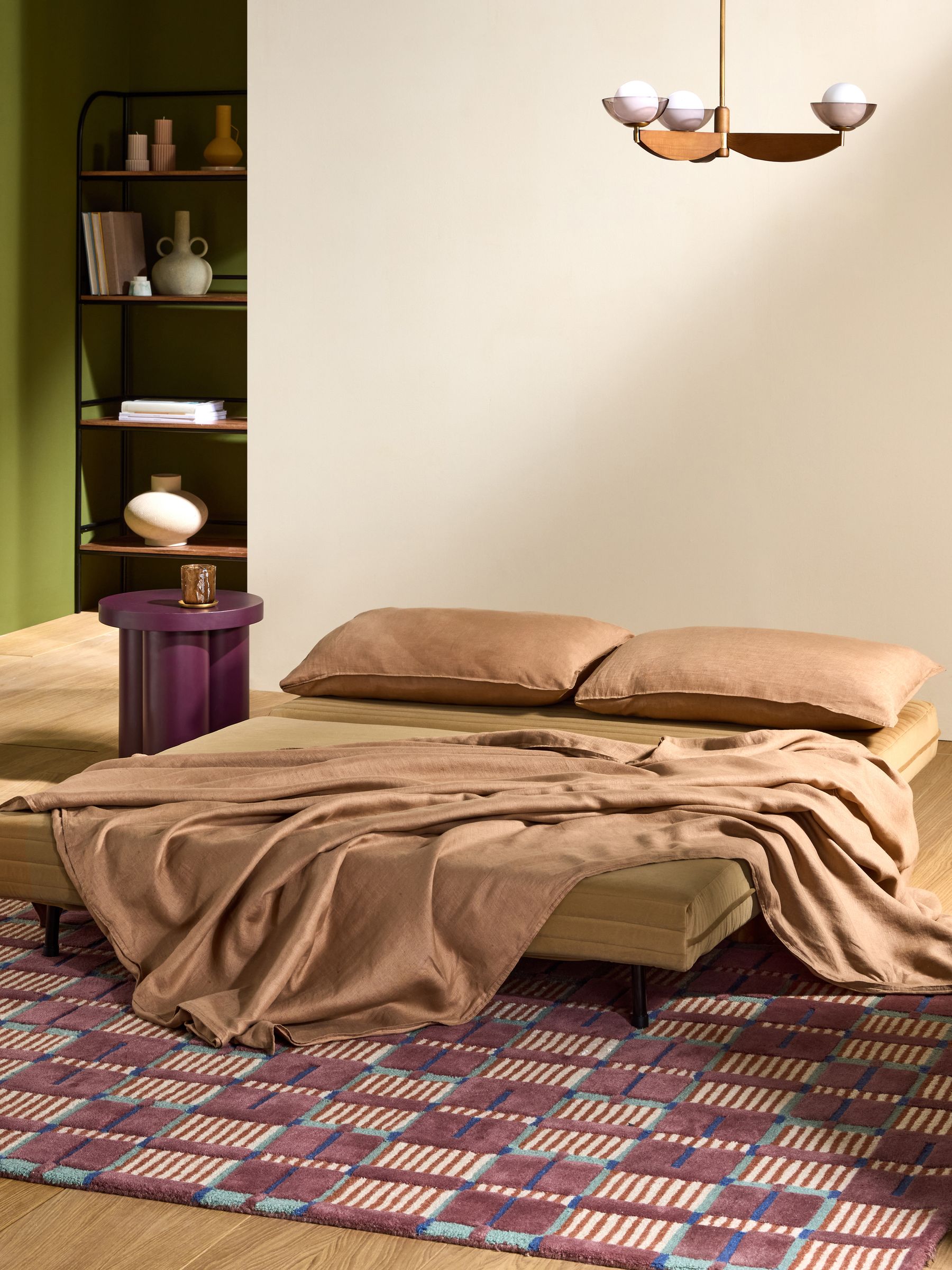 Large Bingham 2 Seater Sofa Bed in Soft Carmale Natural Velvet - Image 2 of 6