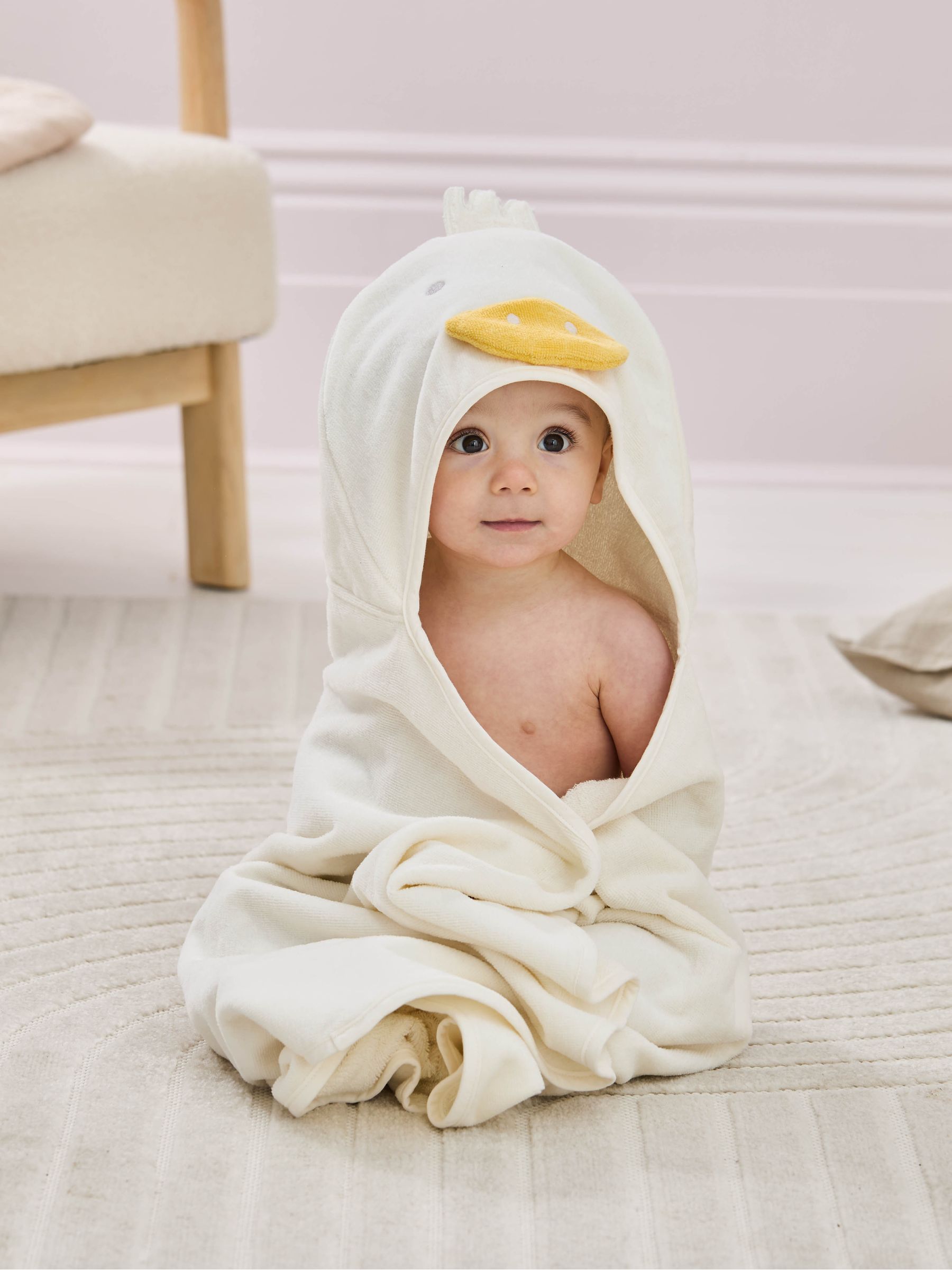 Character Hooded Towel - Image 1 of 2